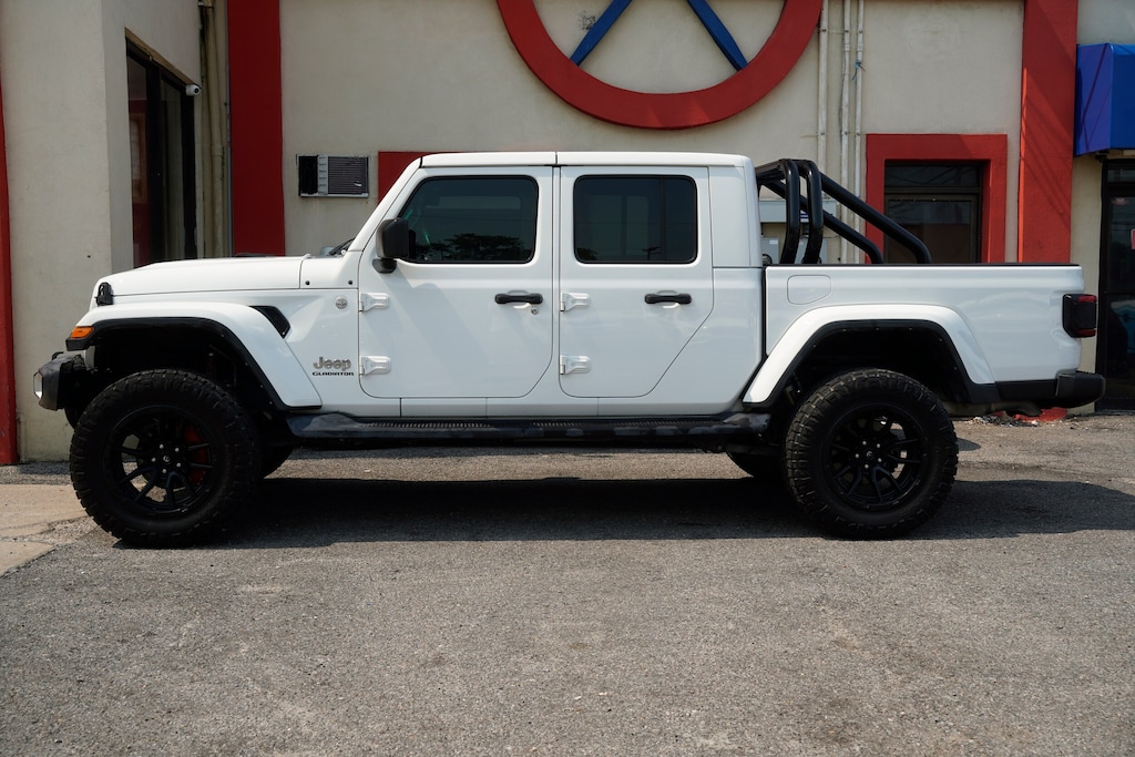 Used 2021 Jeep Gladiator Overland Truck Crew Cab