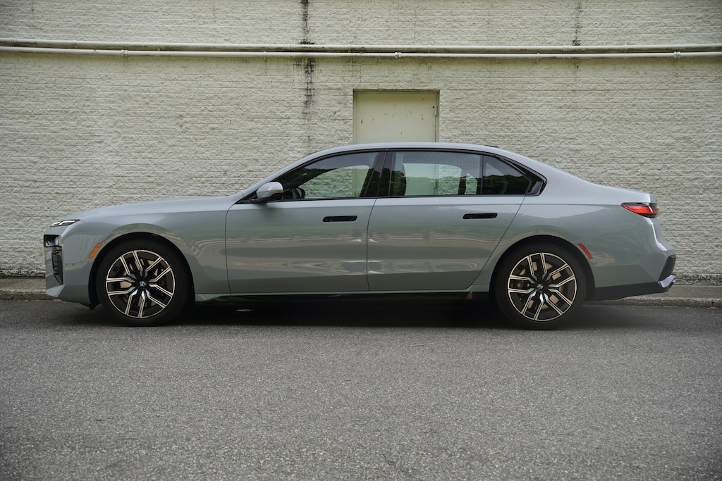 Used 2024 BMW 760i xDrive Sedan