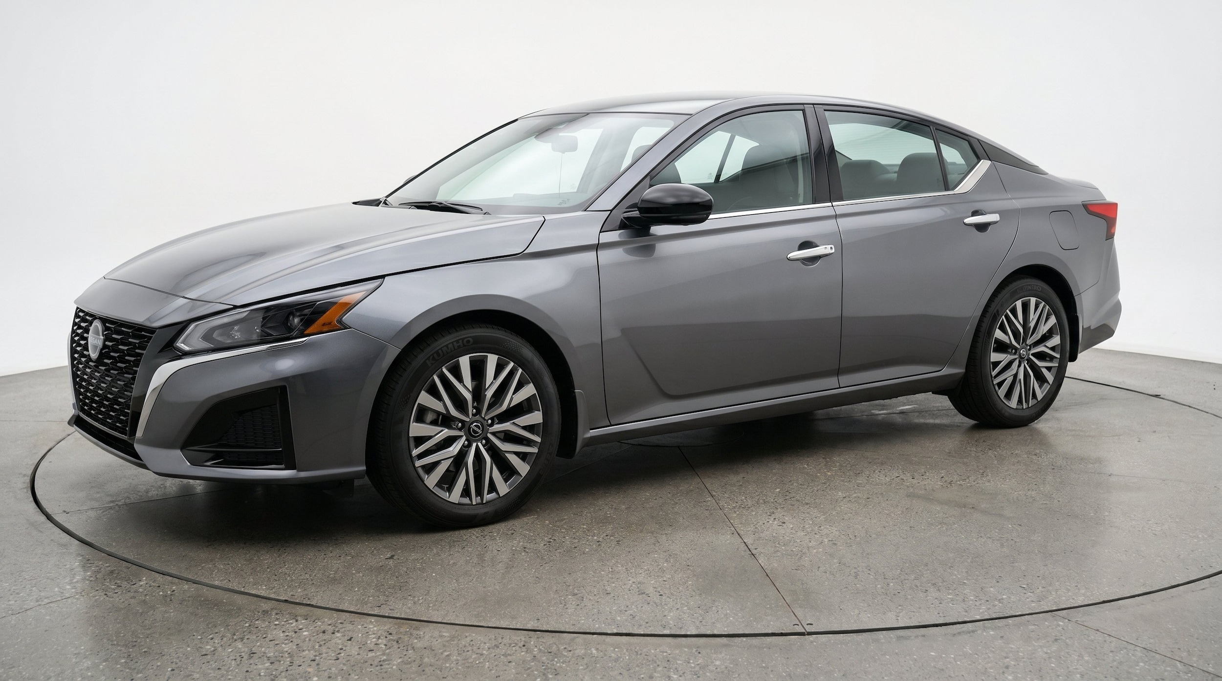 Thumbnail: 2025 Nissan Altima - 3