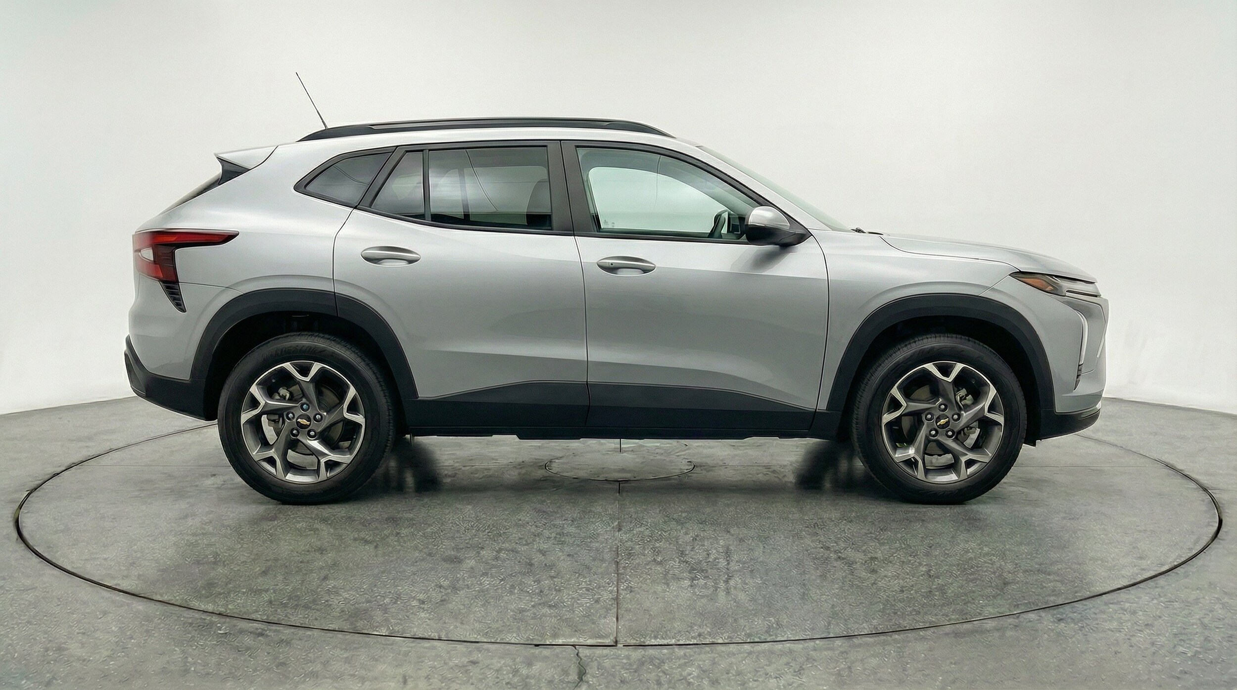Thumbnail: 2025 Chevrolet Trax - 11