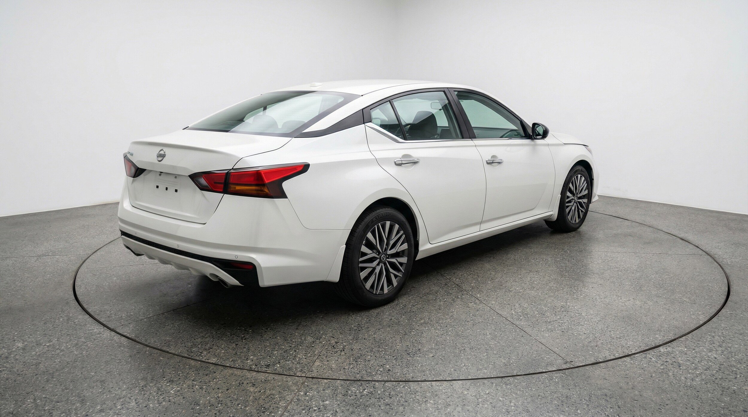 Thumbnail: 2025 Nissan Altima - 9