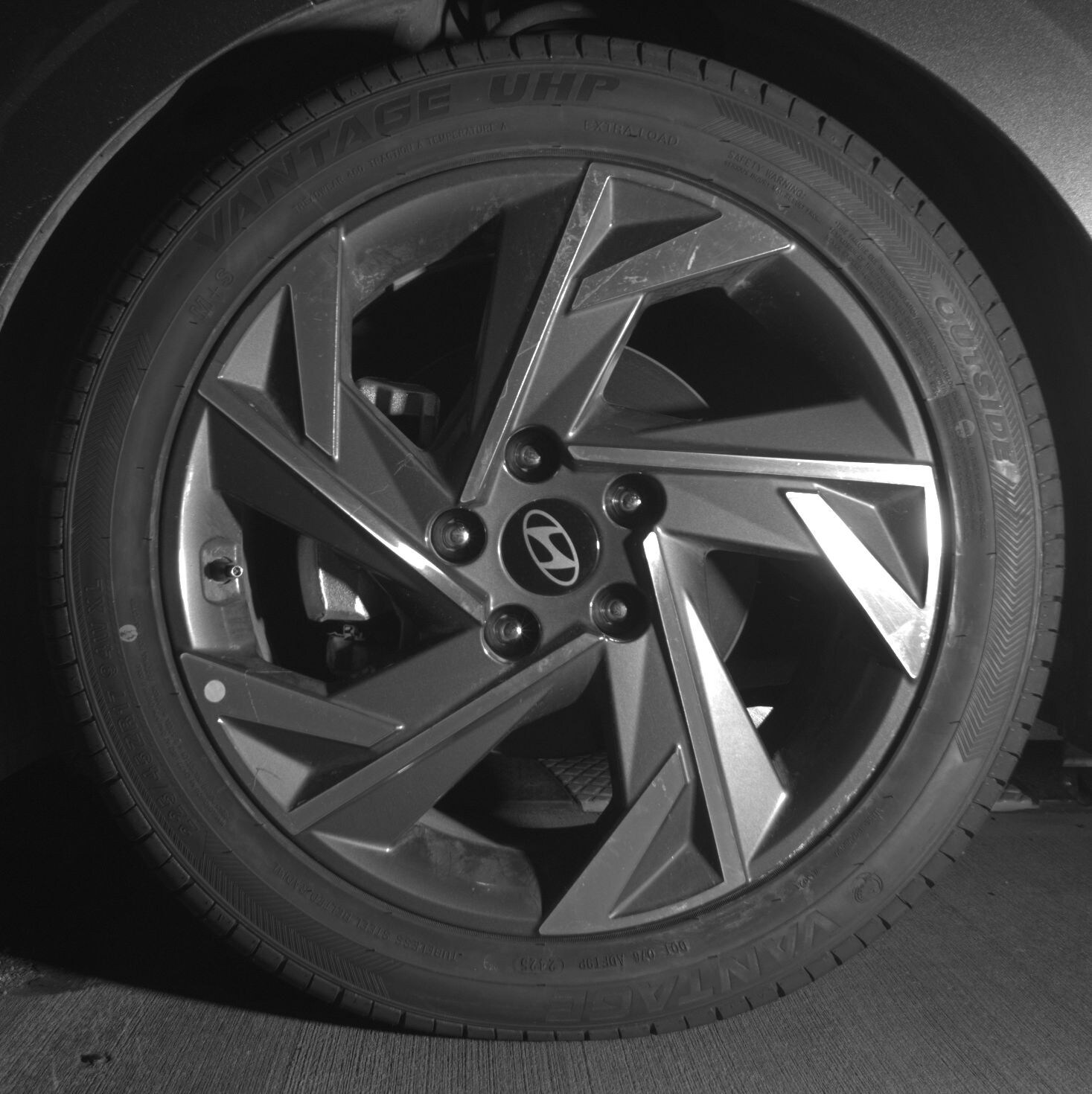 Thumbnail: 2025 Hyundai Elantra - 9