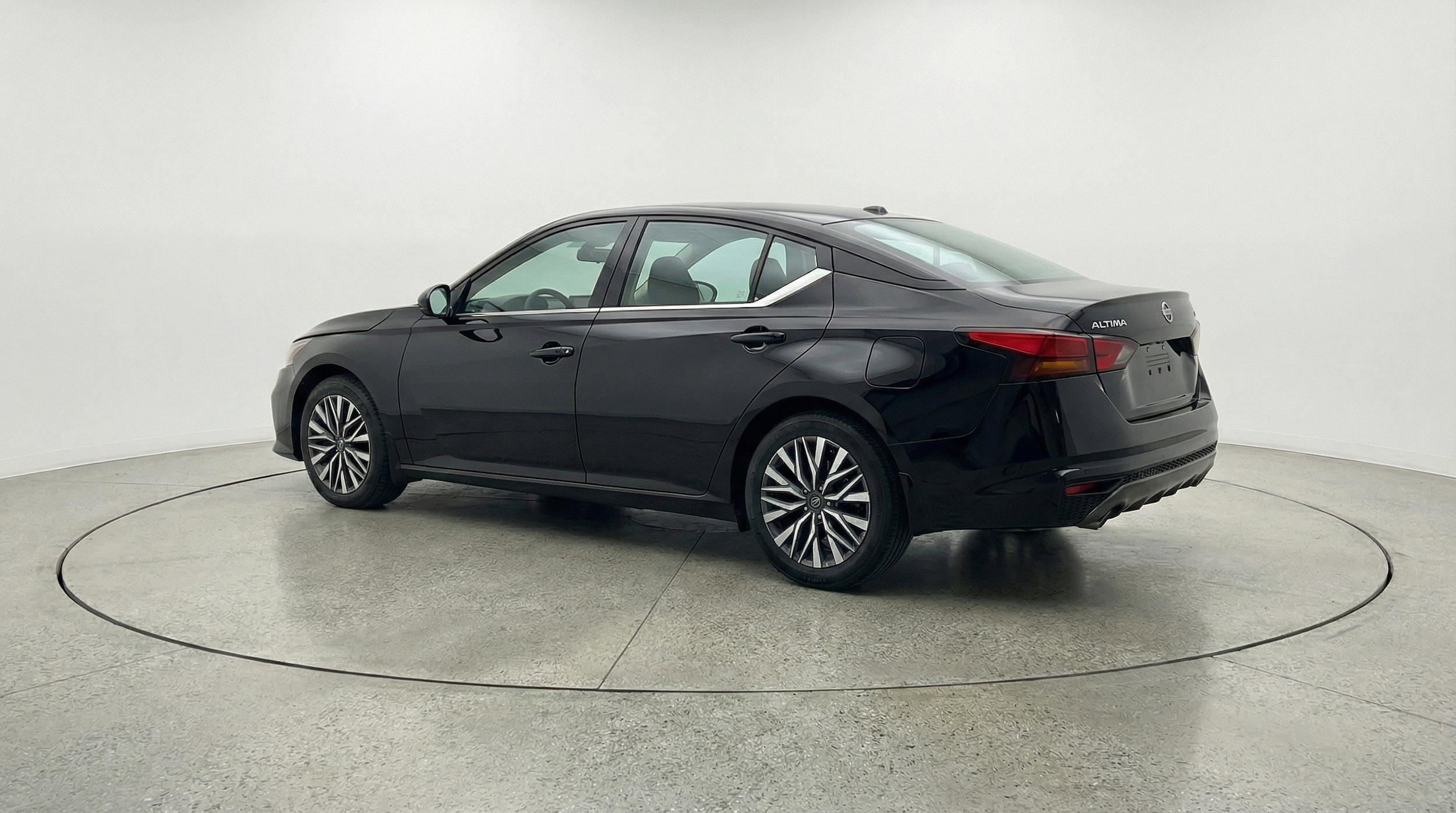 Thumbnail: 2025 Nissan Altima - 6