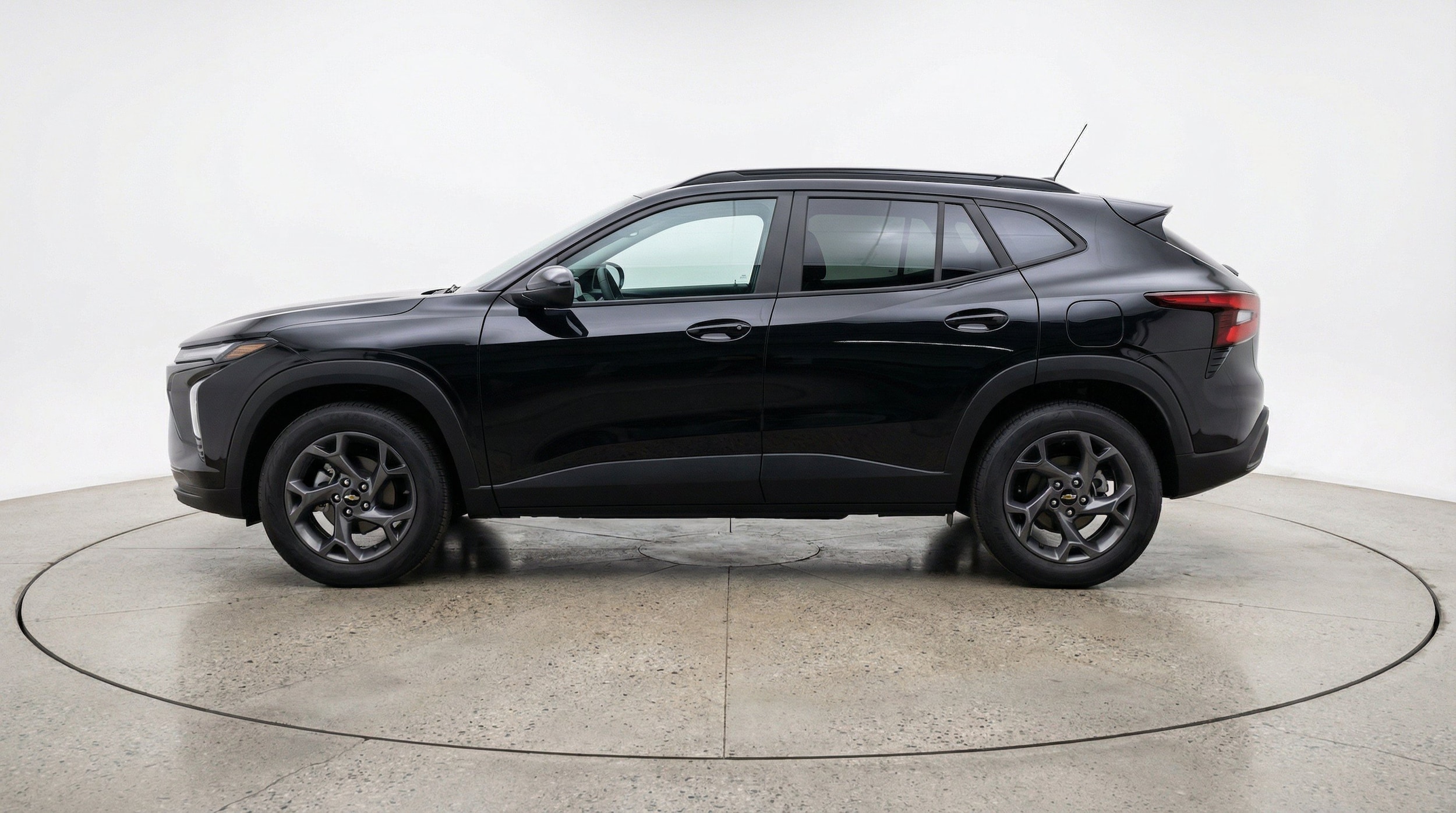 Thumbnail: 2025 Chevrolet Trax - 5