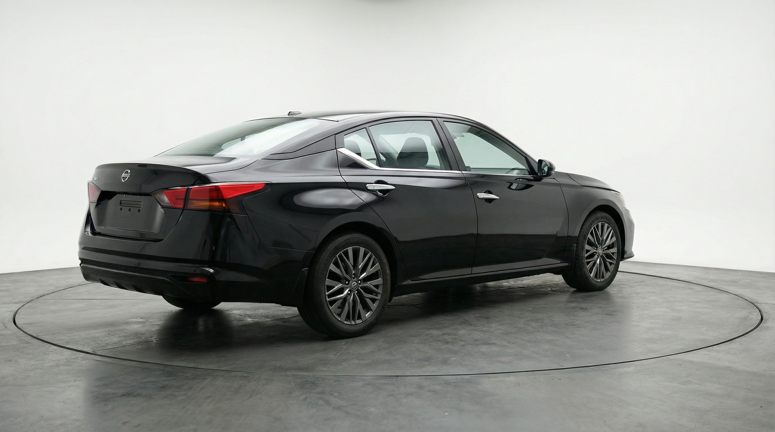 Thumbnail: 2025 Nissan Altima - 7