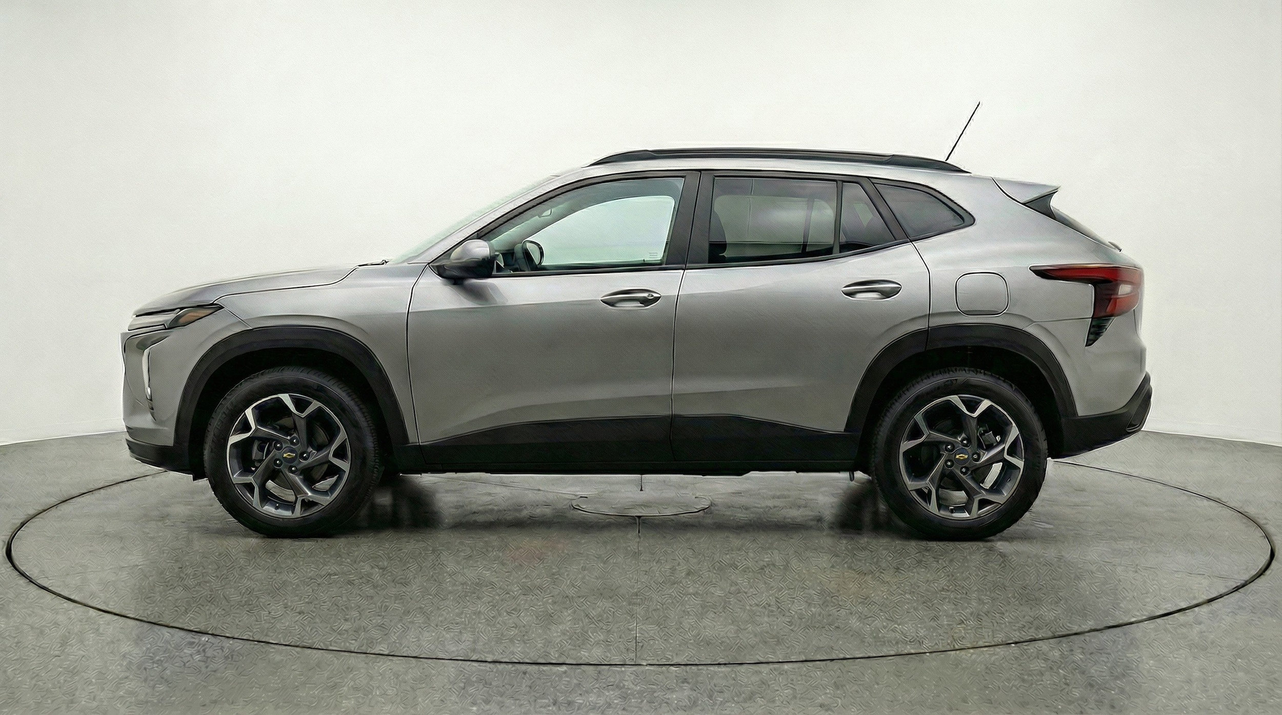 Thumbnail: 2025 Chevrolet Trax - 5