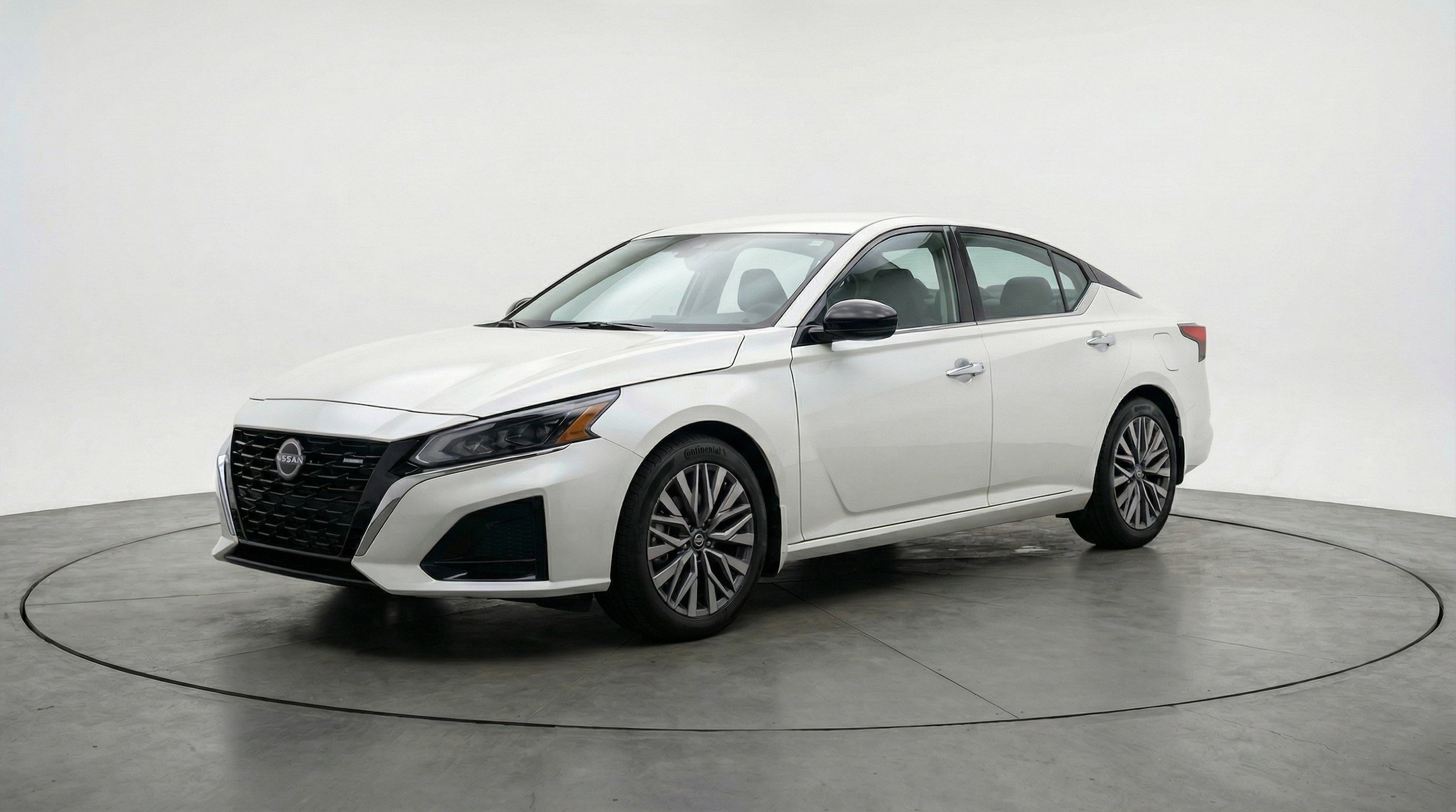 Thumbnail: 2025 Nissan Altima - 3