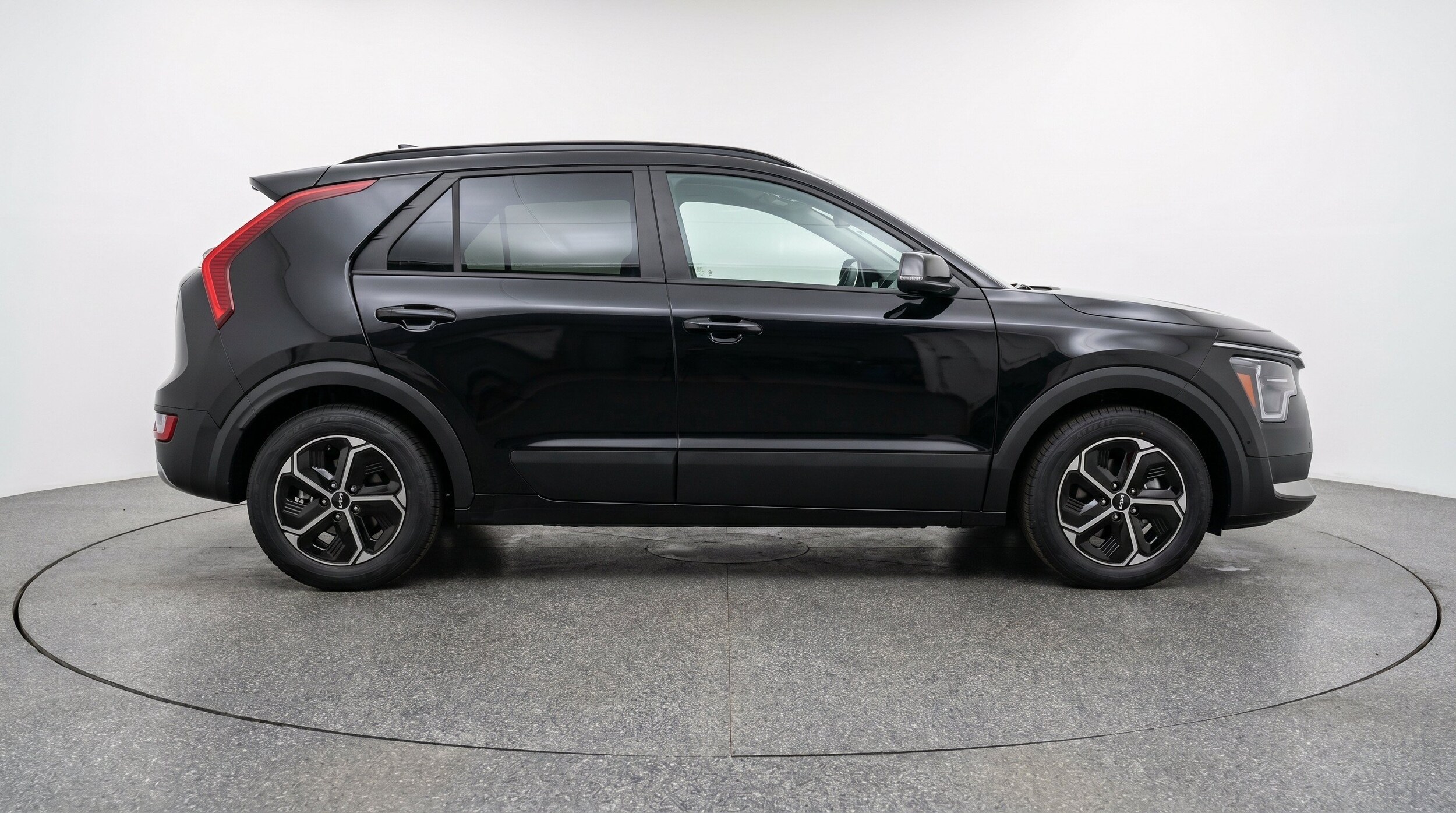 Thumbnail: 2026 Kia Niro - 11