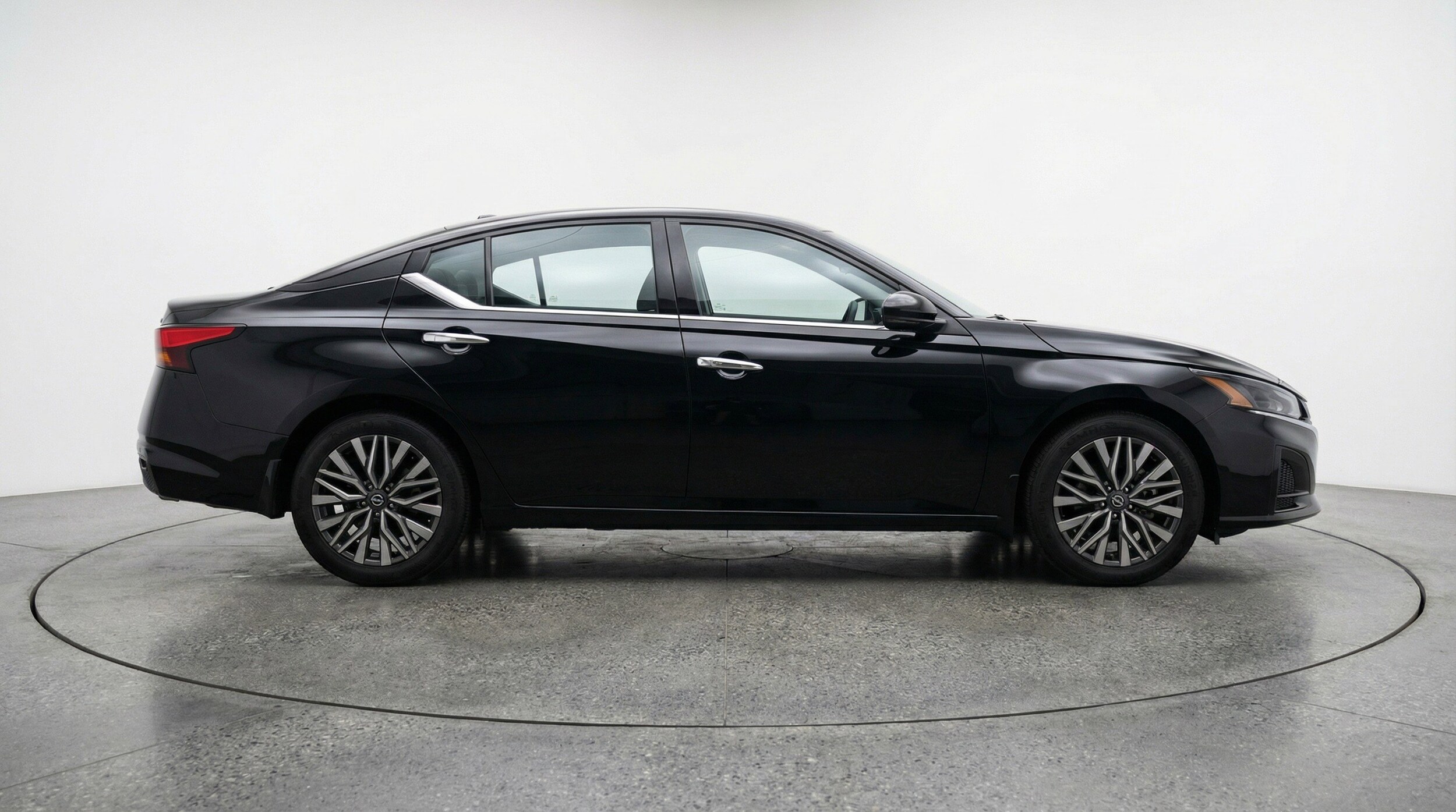 Thumbnail: 2025 Nissan Altima - 11