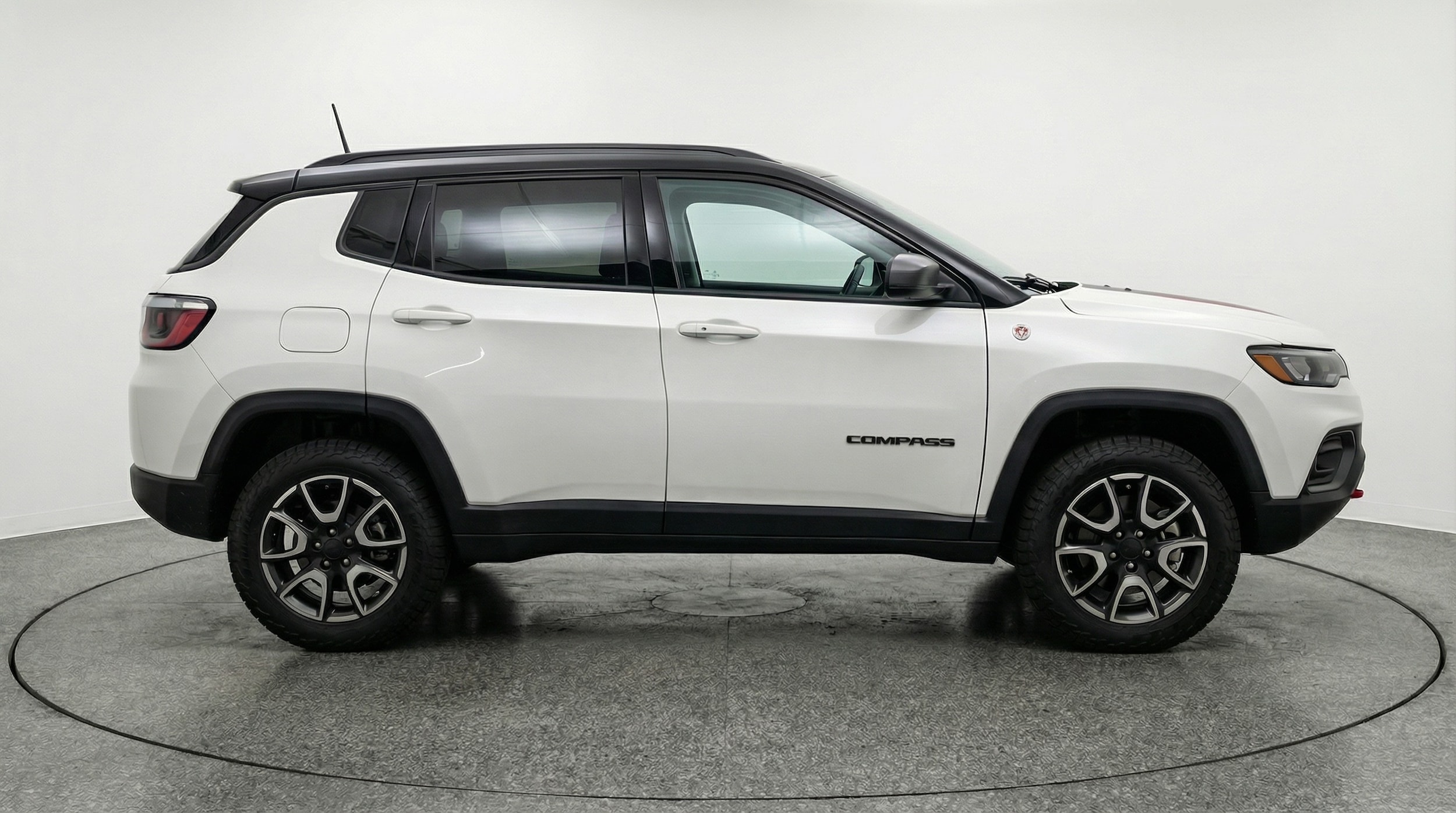 Thumbnail: 2025 Jeep Compass - 8