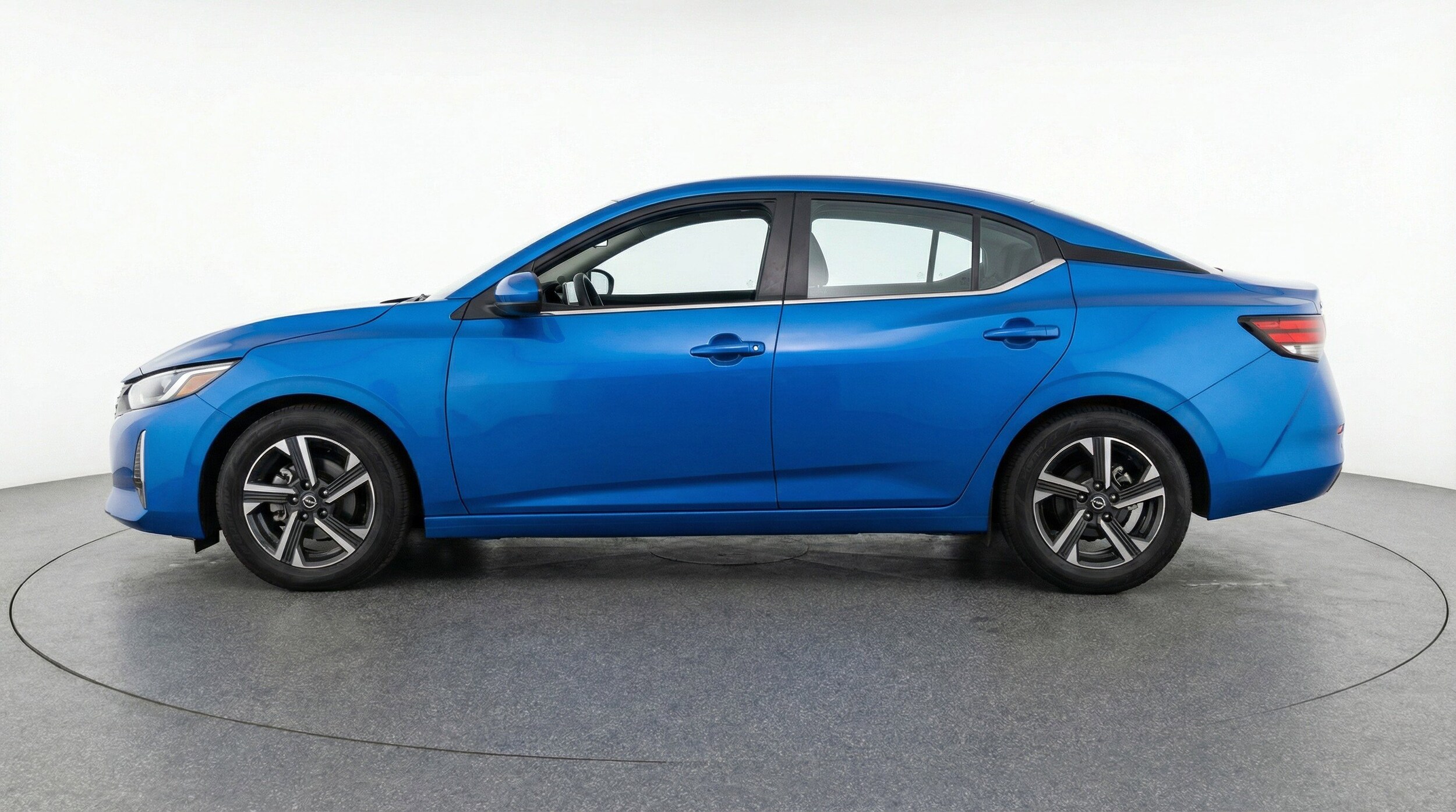 Thumbnail: 2025 Nissan Sentra - 5