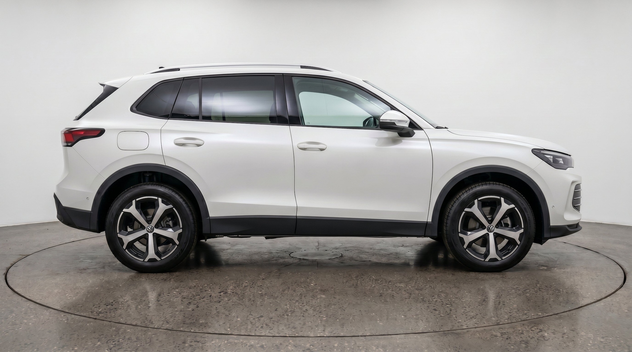 Thumbnail: 2026 Volkswagen Tiguan - 11
