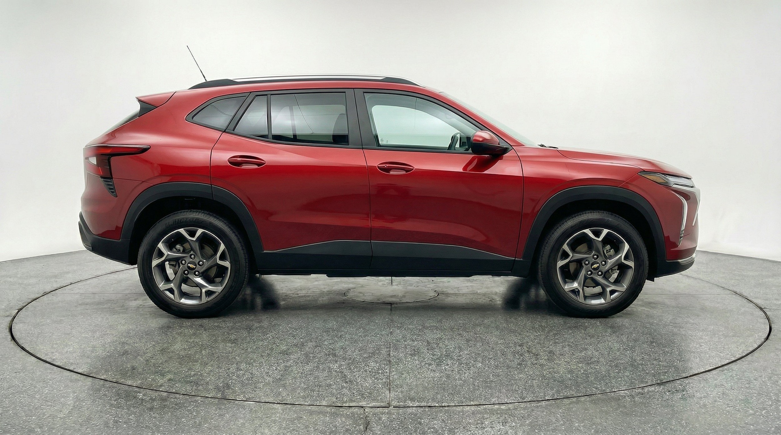 Thumbnail: 2025 Chevrolet Trax - 9