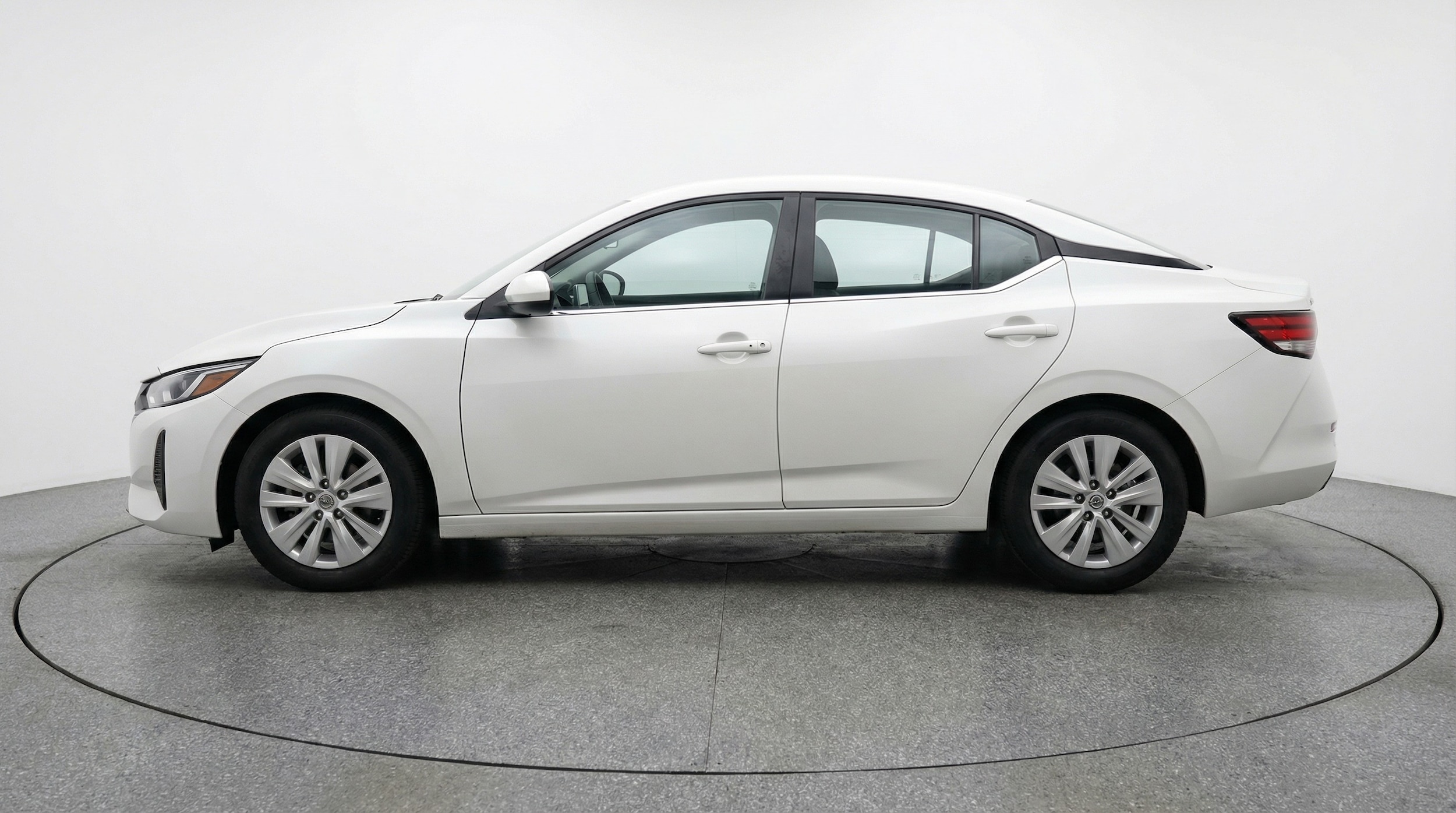 Thumbnail: 2025 Nissan Sentra - 4