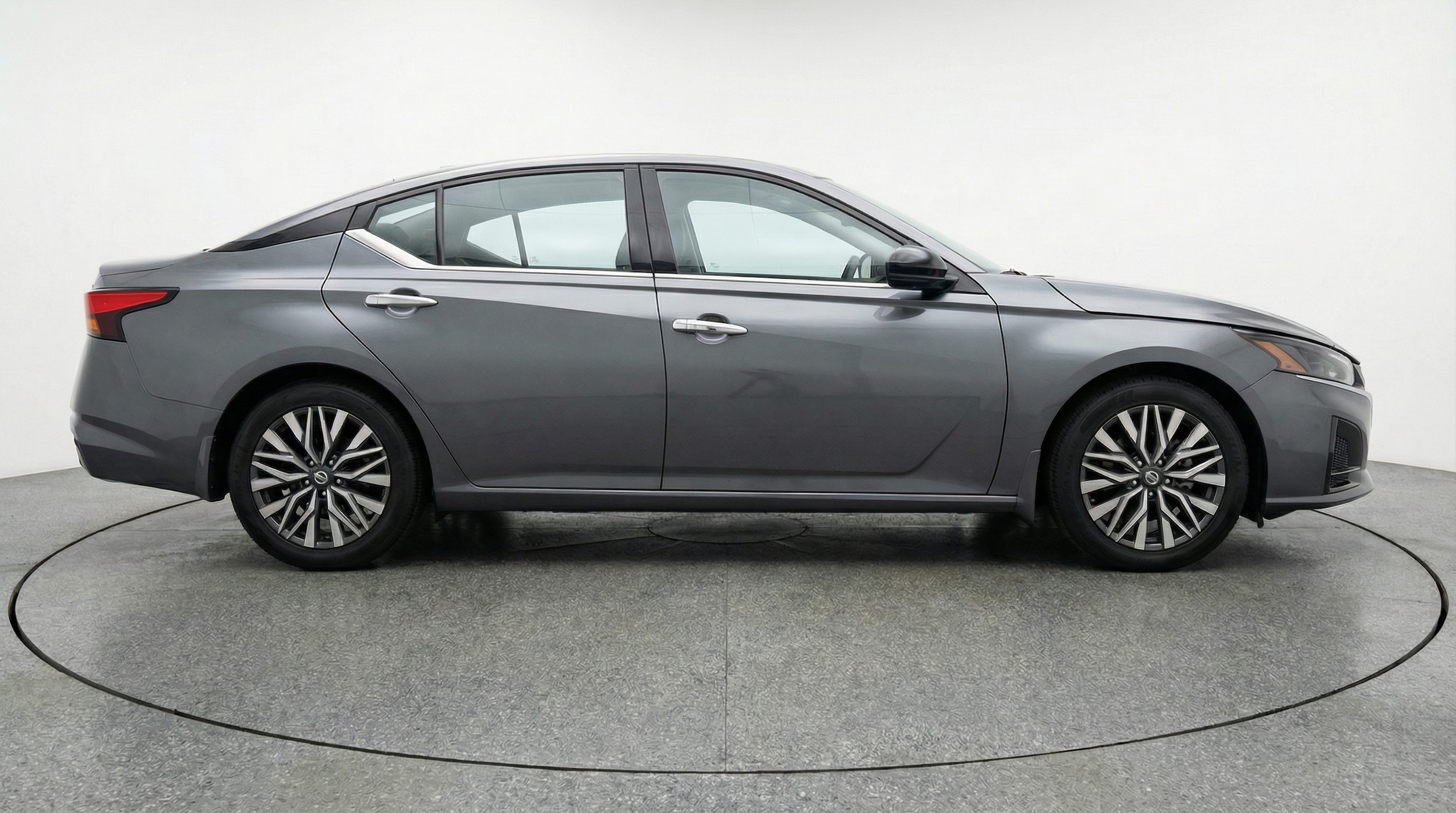 Thumbnail: 2025 Nissan Altima - 8