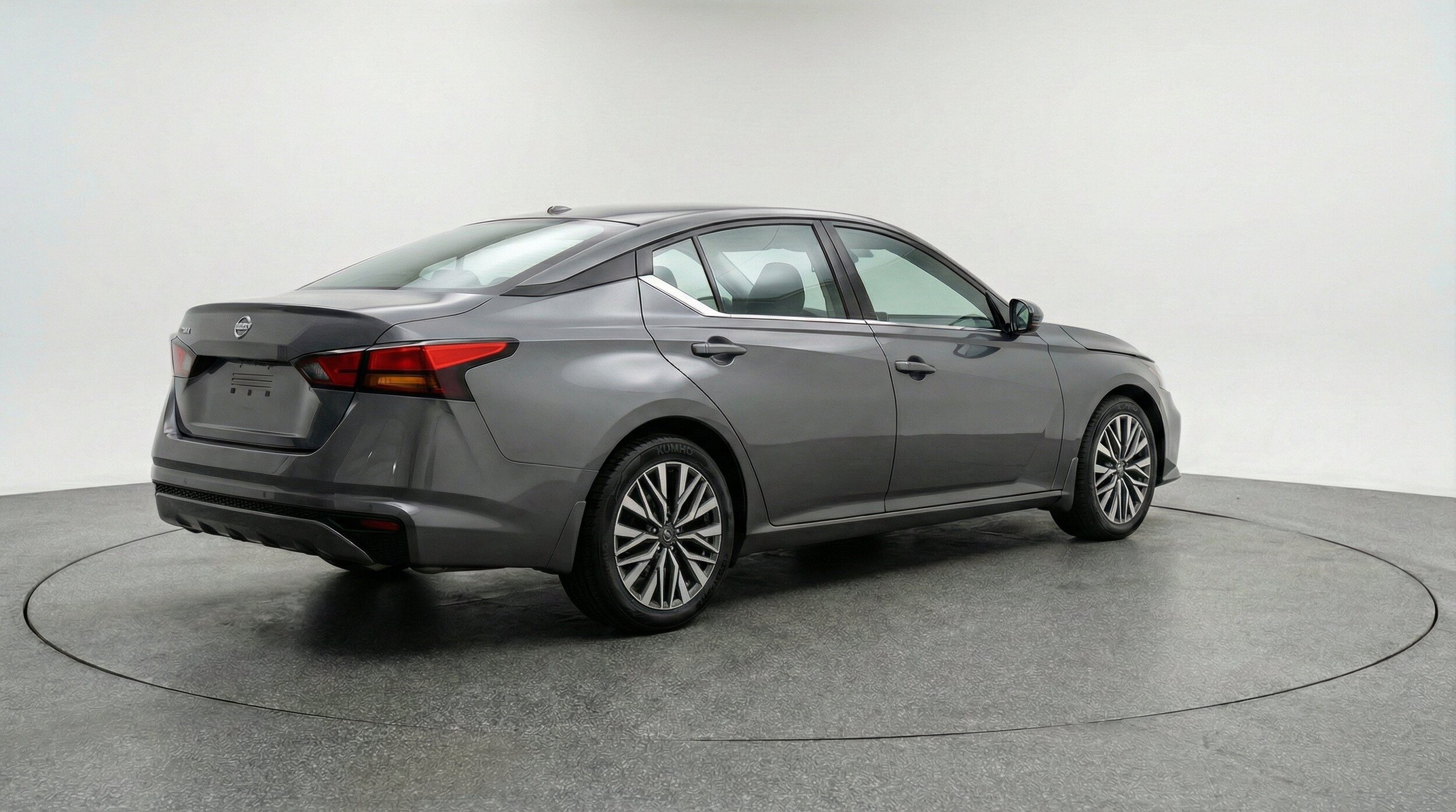 Thumbnail: 2025 Nissan Altima - 9
