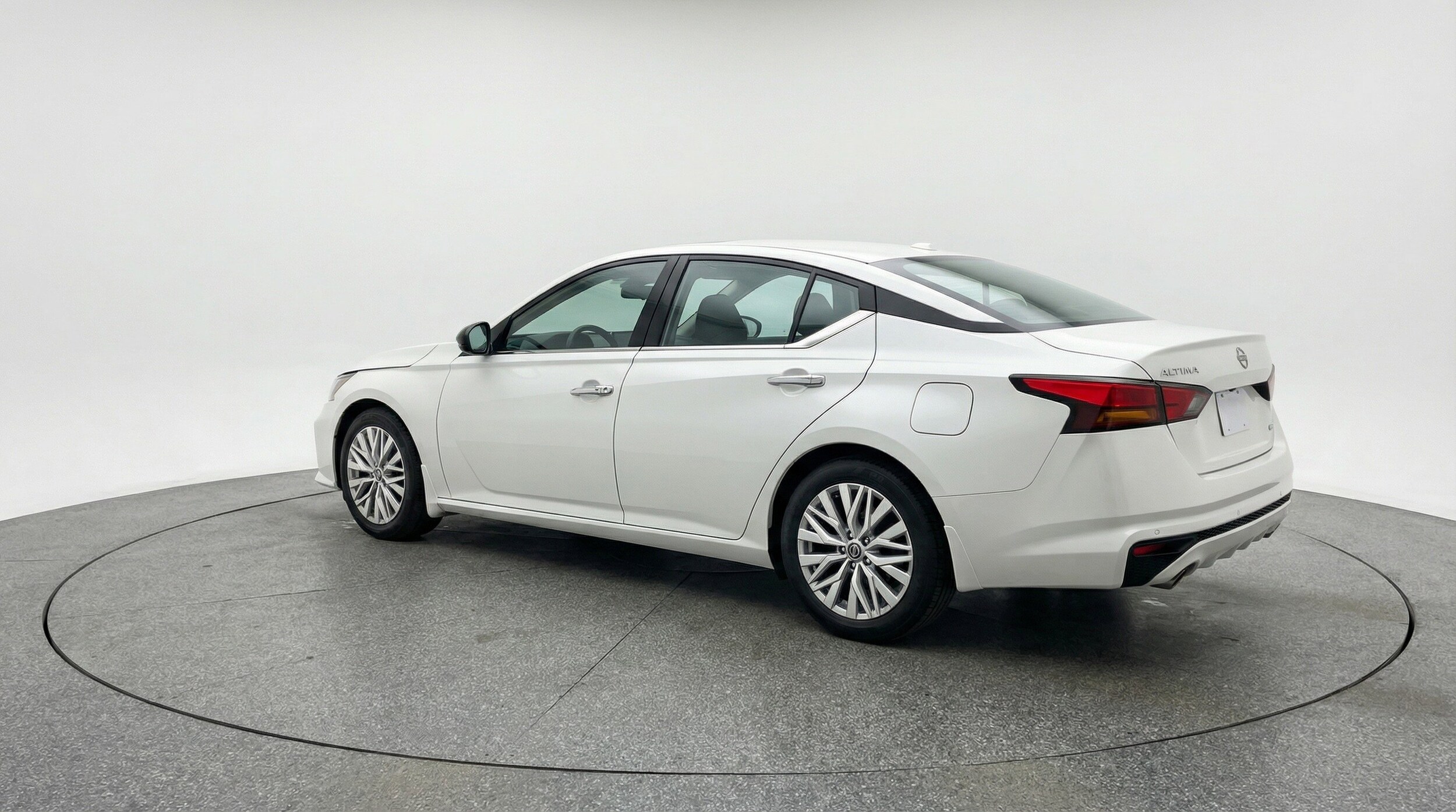 Thumbnail: 2025 Nissan Altima - 6