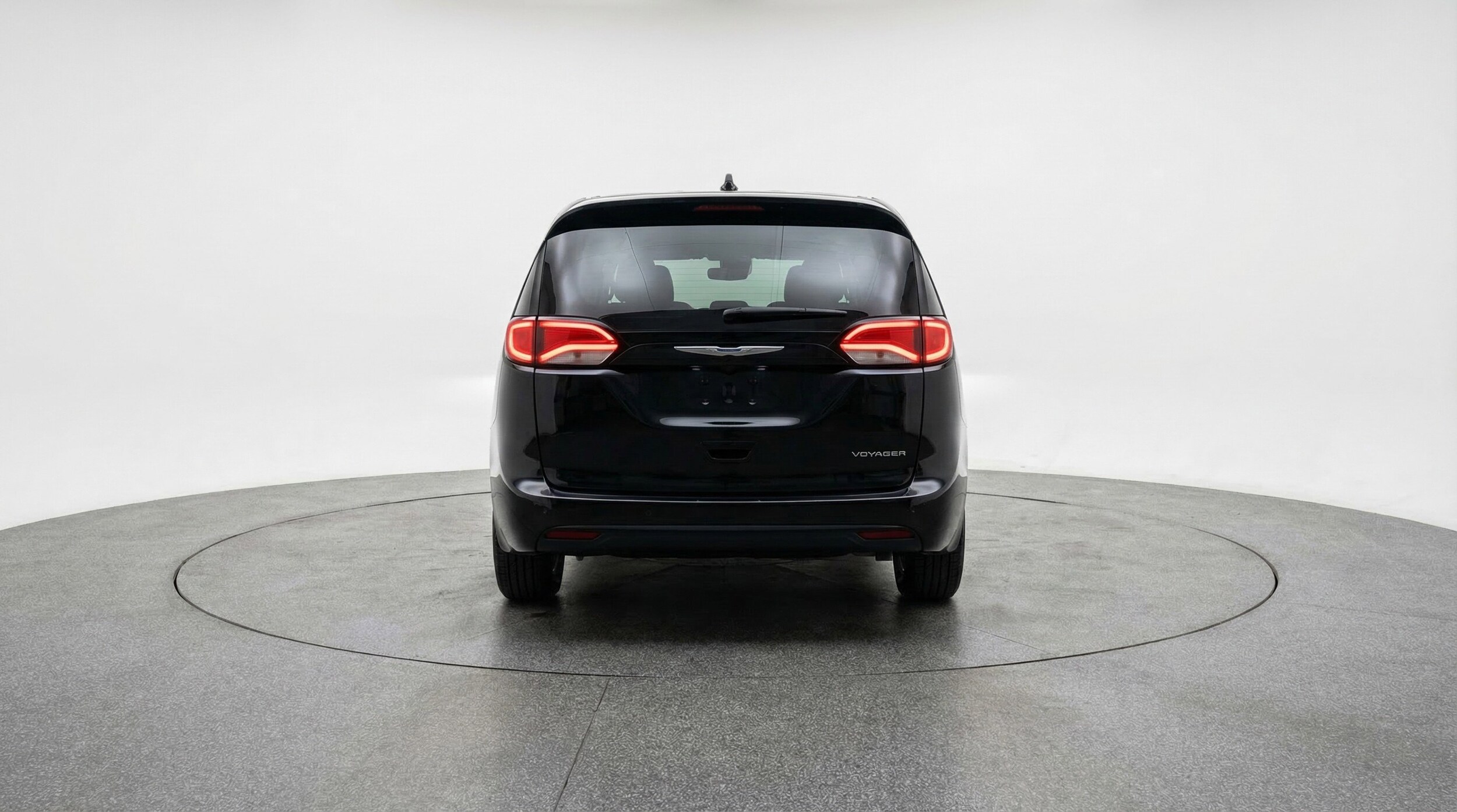 Thumbnail: 2024 Chrysler Voyager - 7