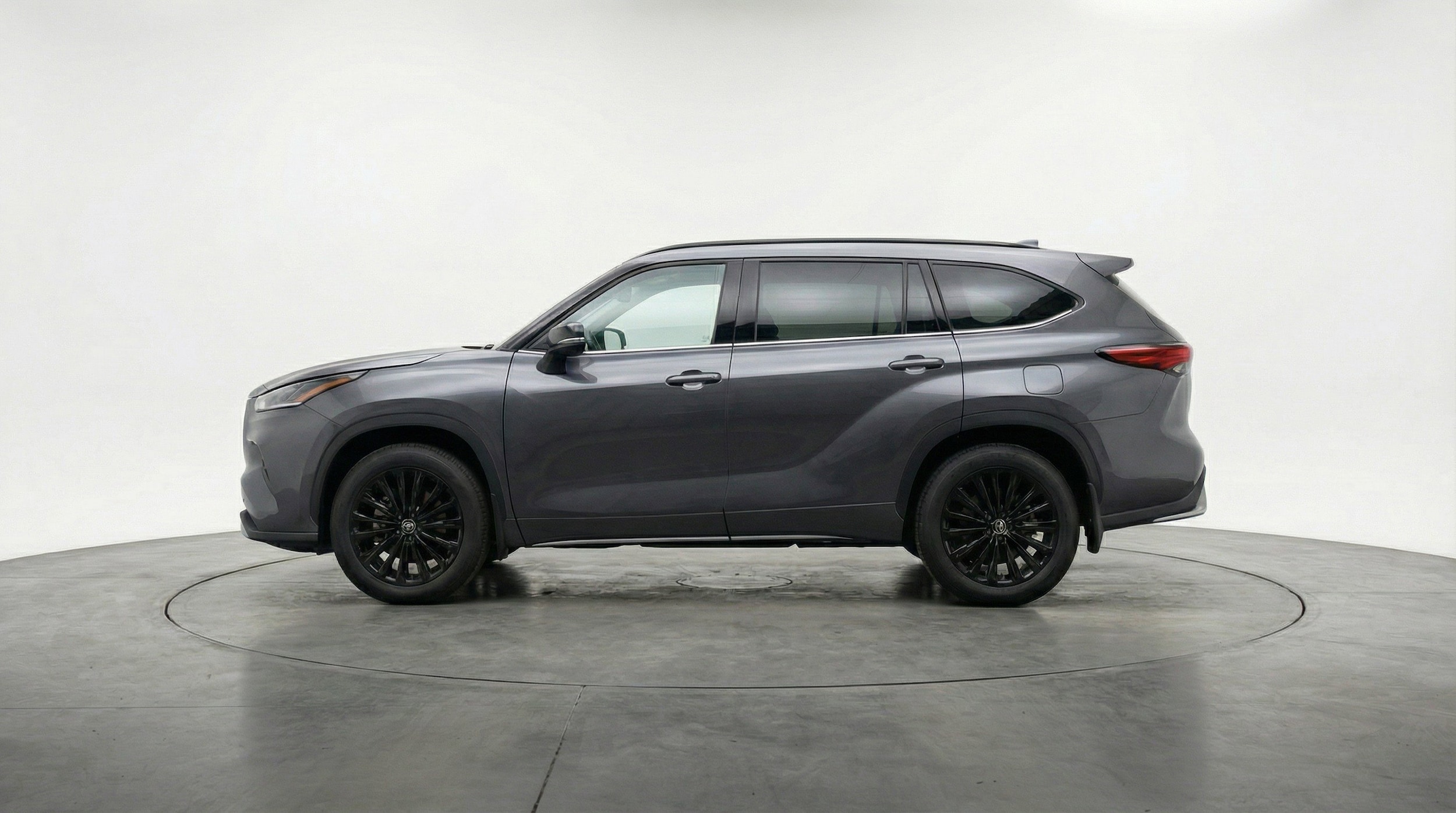 Thumbnail: 2025 Toyota Highlander - 5