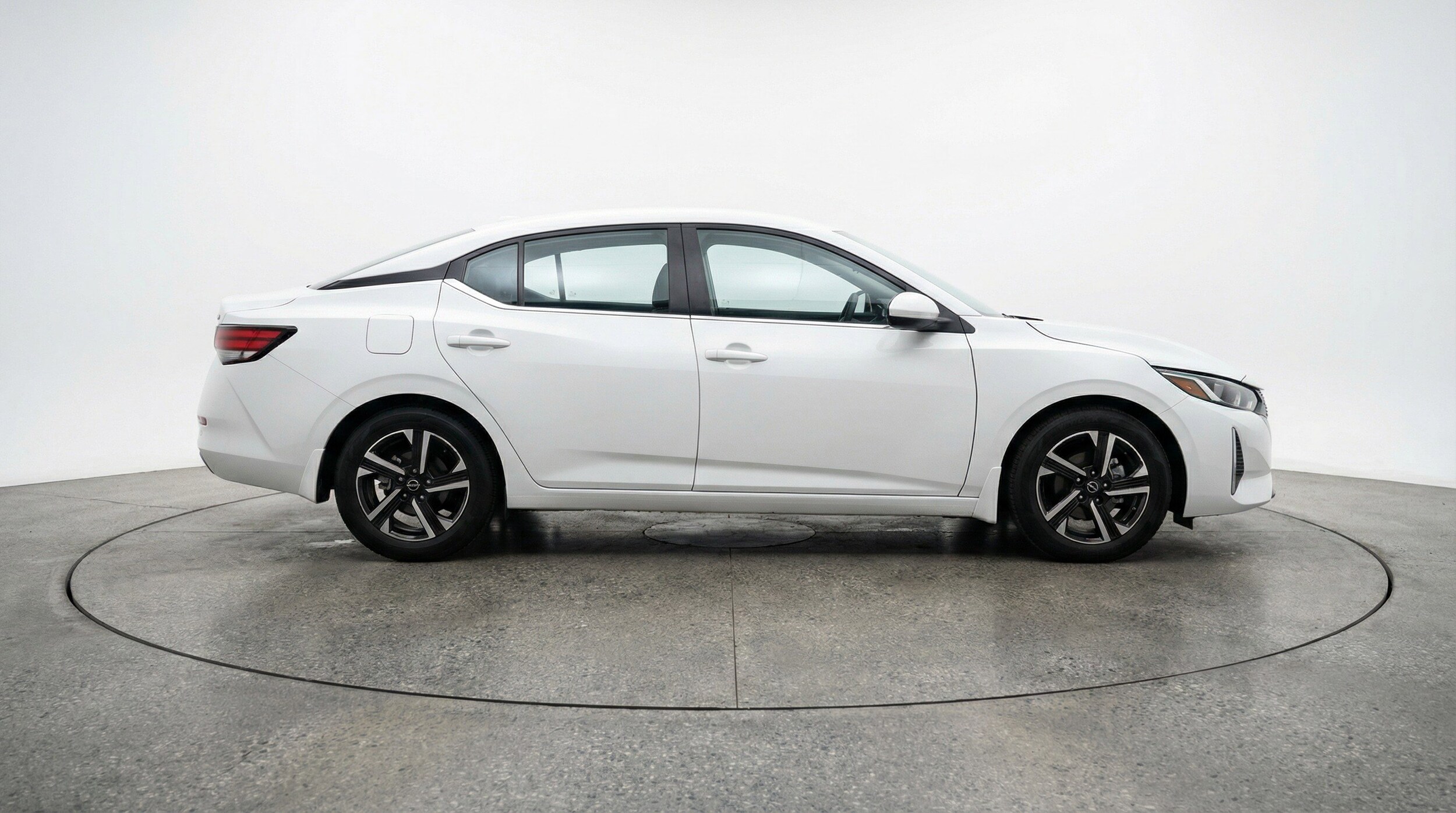 Thumbnail: 2025 Nissan Sentra - 11