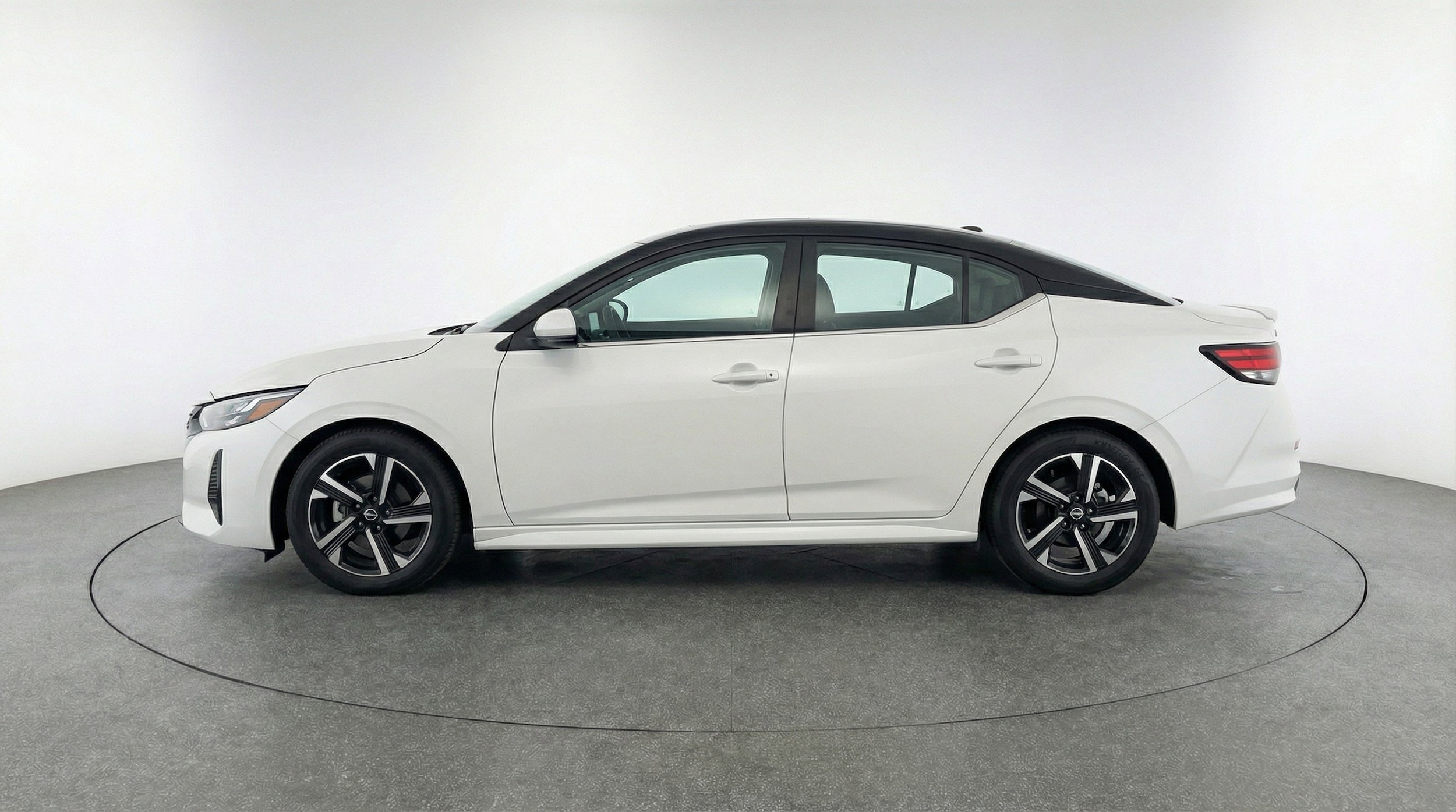 Thumbnail: 2025 Nissan Sentra - 5