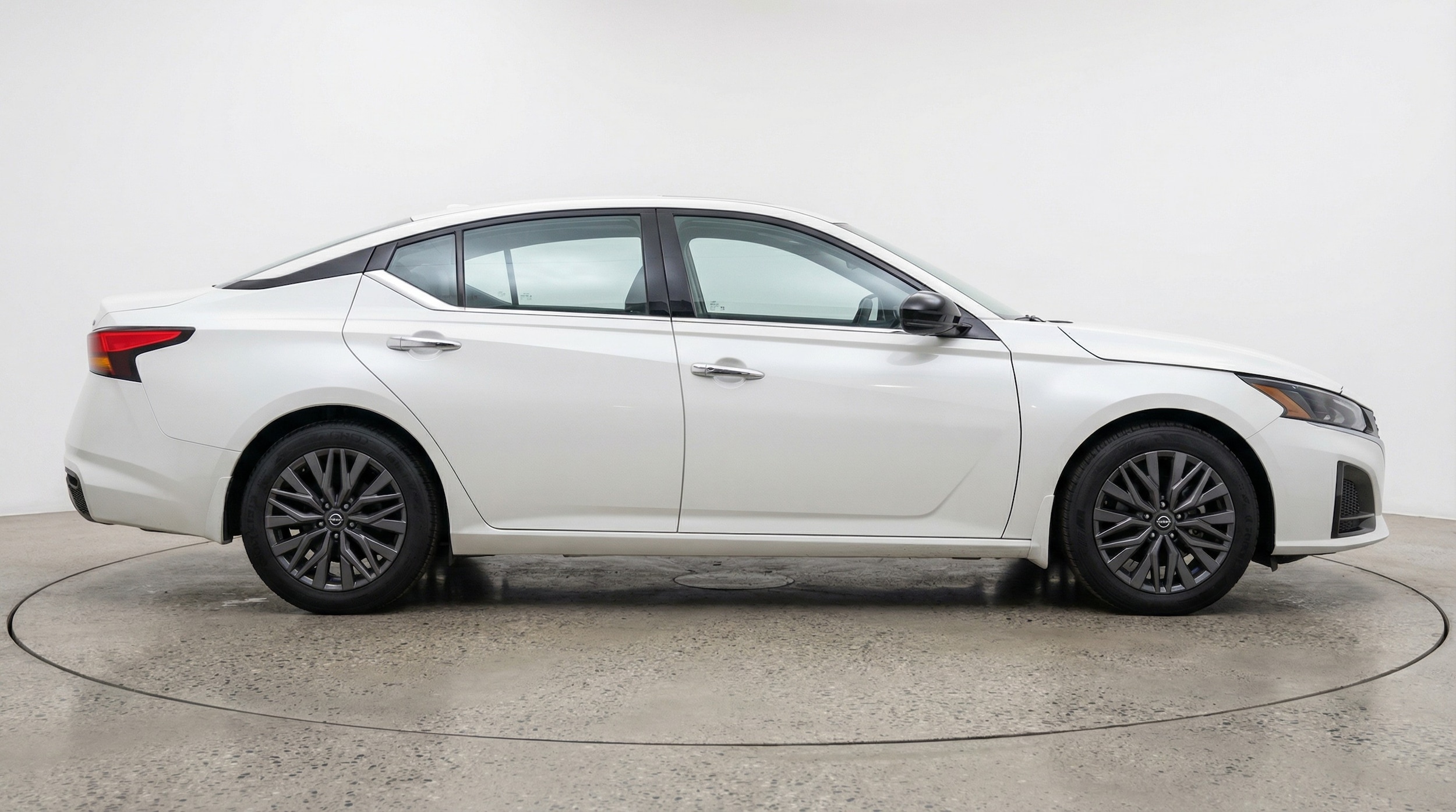 Thumbnail: 2025 Nissan Altima - 8