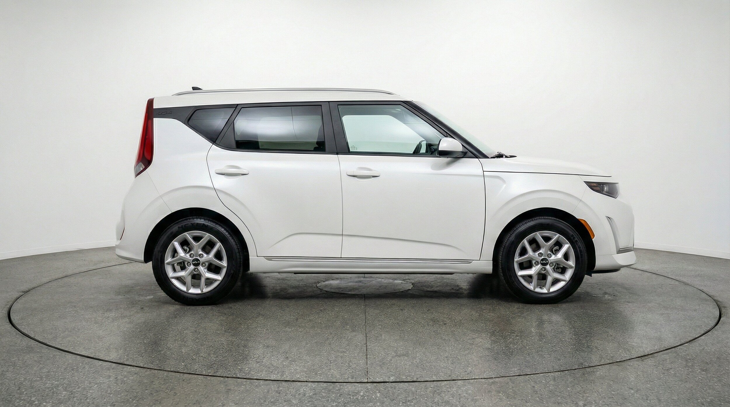 Thumbnail: 2025 Kia Soul - 11