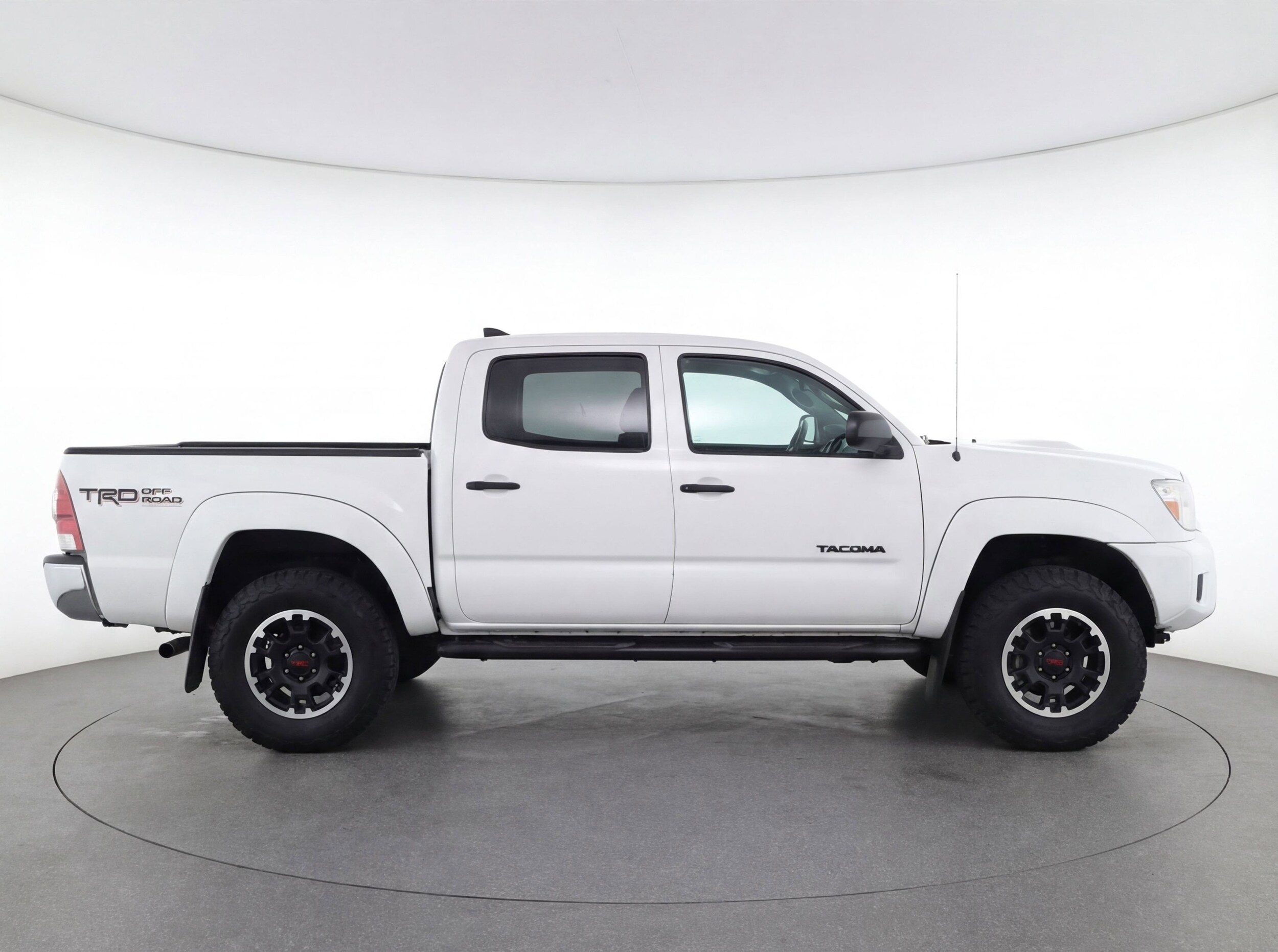 Thumbnail: 2025 Toyota Tacoma - 11