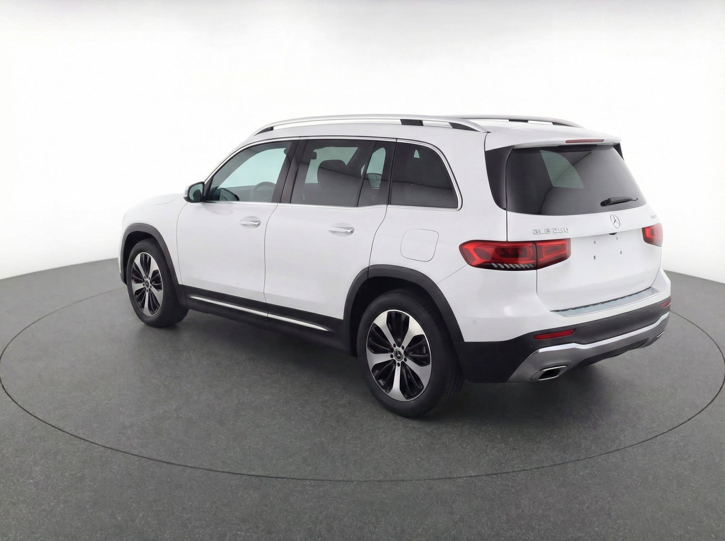 Thumbnail: 2025 Mercedes-Benz GLB - 6