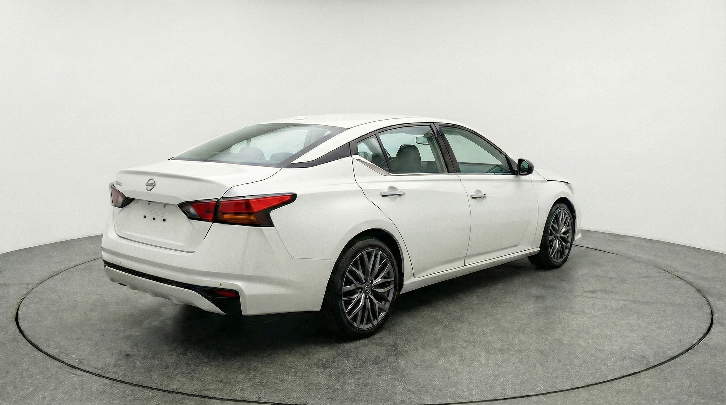 Thumbnail: 2025 Nissan Altima - 7