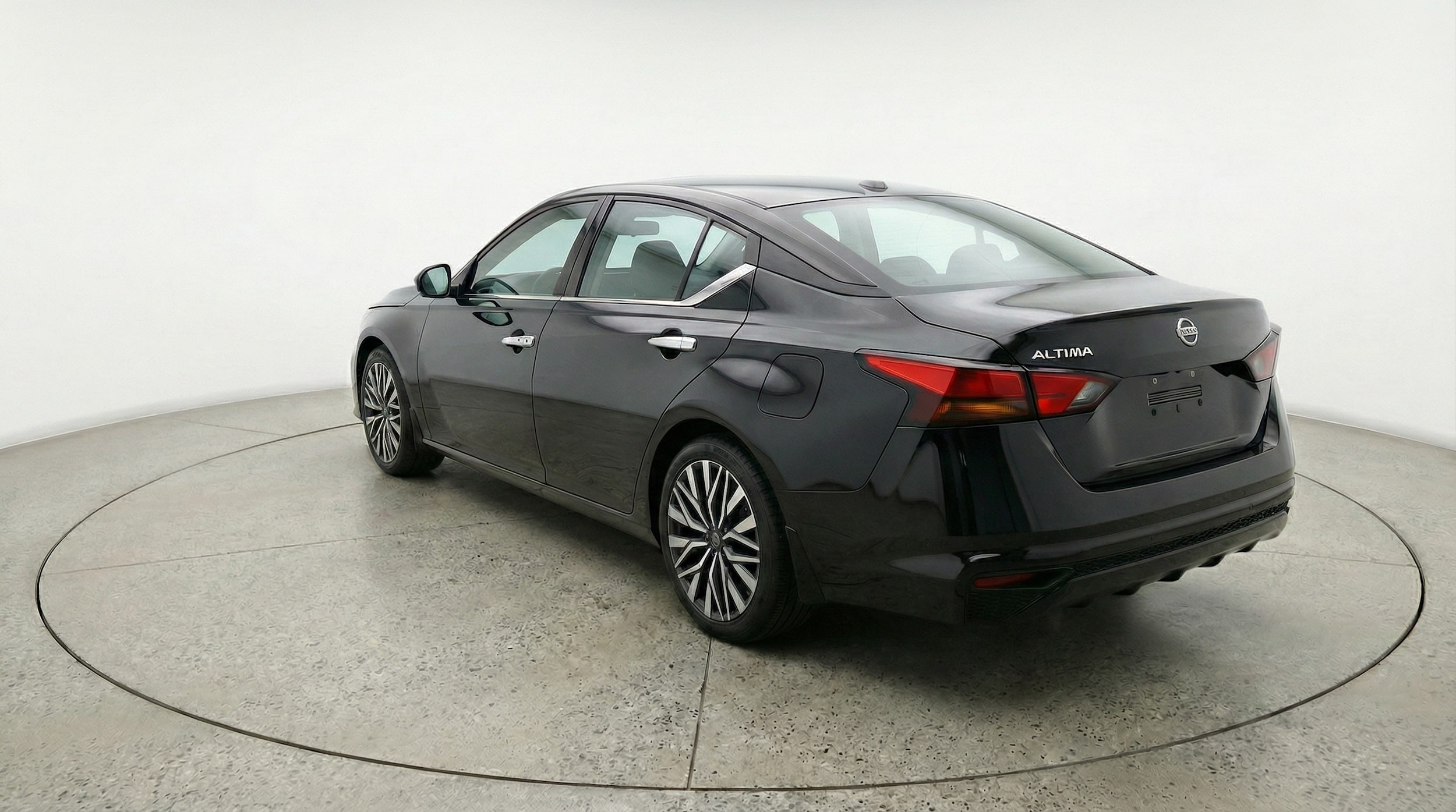 Thumbnail: 2025 Nissan Altima - 5