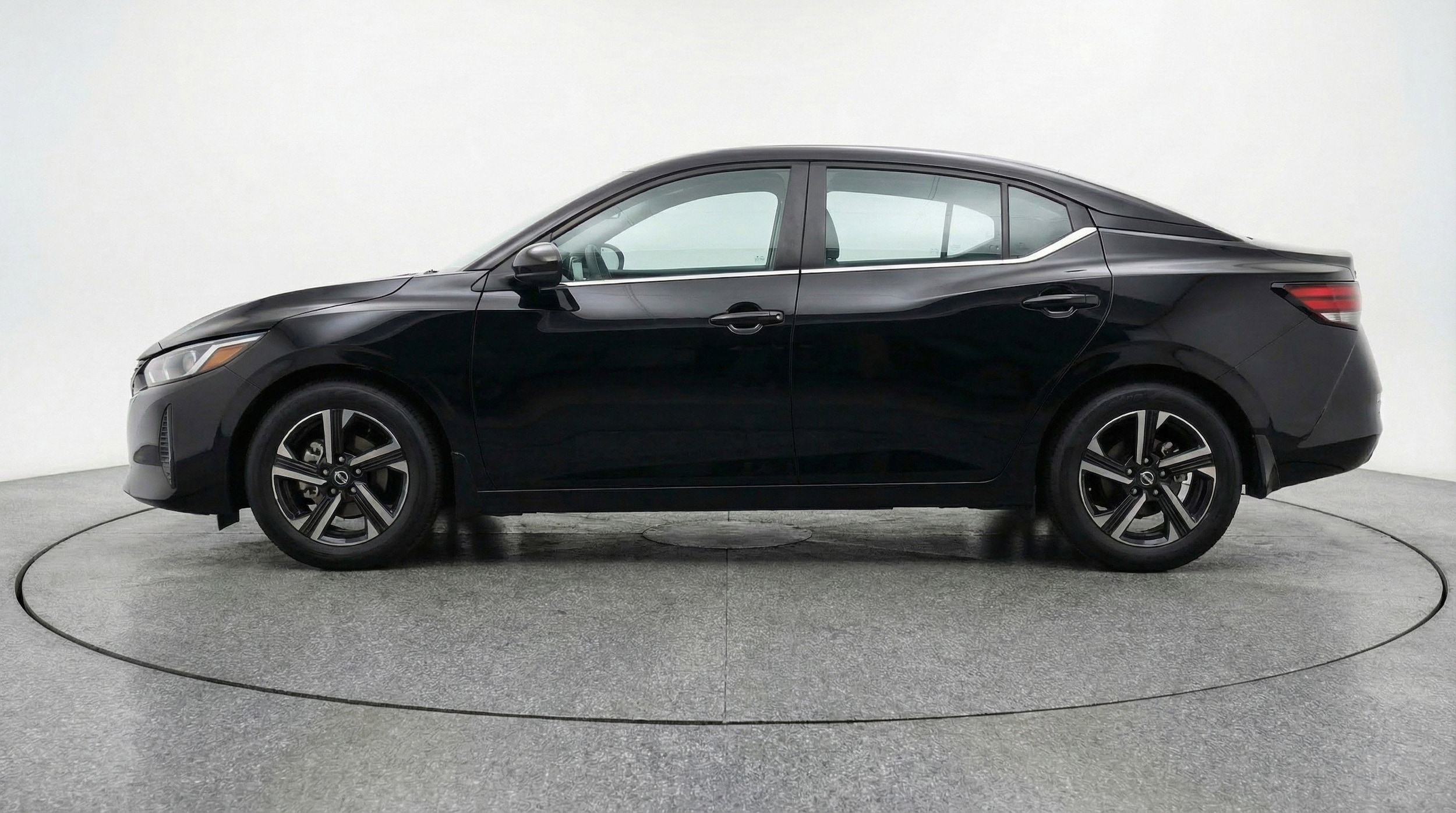 Thumbnail: 2025 Nissan Sentra - 5
