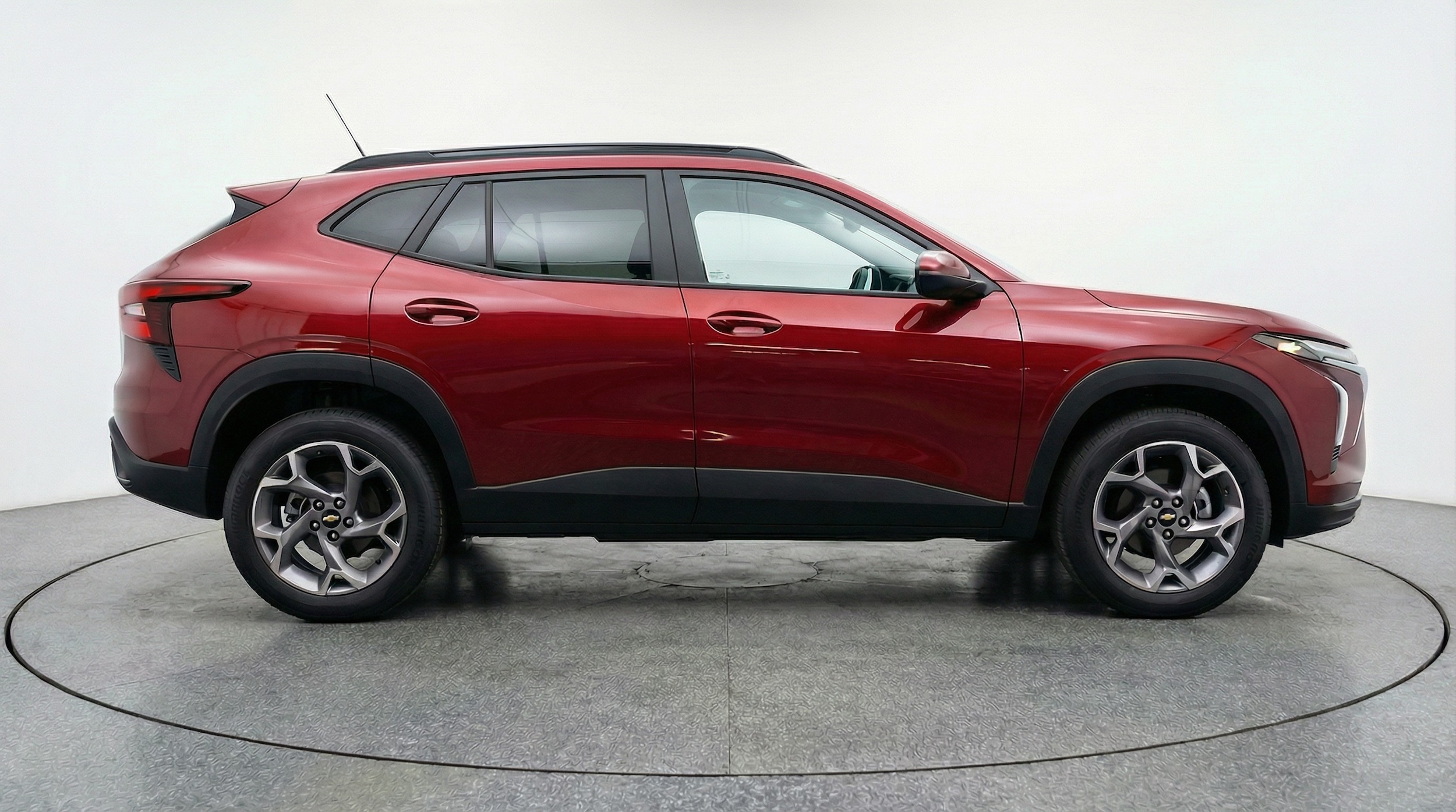 Thumbnail: 2025 Chevrolet Trax - 8
