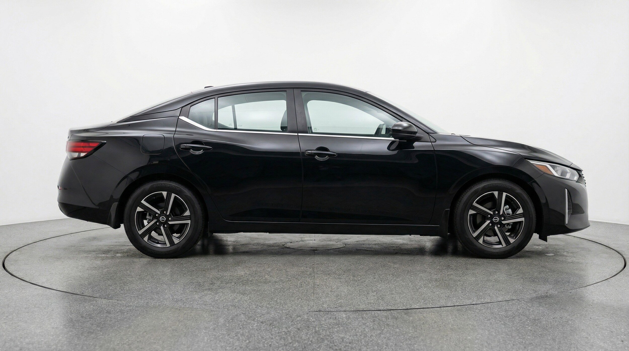 Thumbnail: 2025 Nissan Sentra - 11