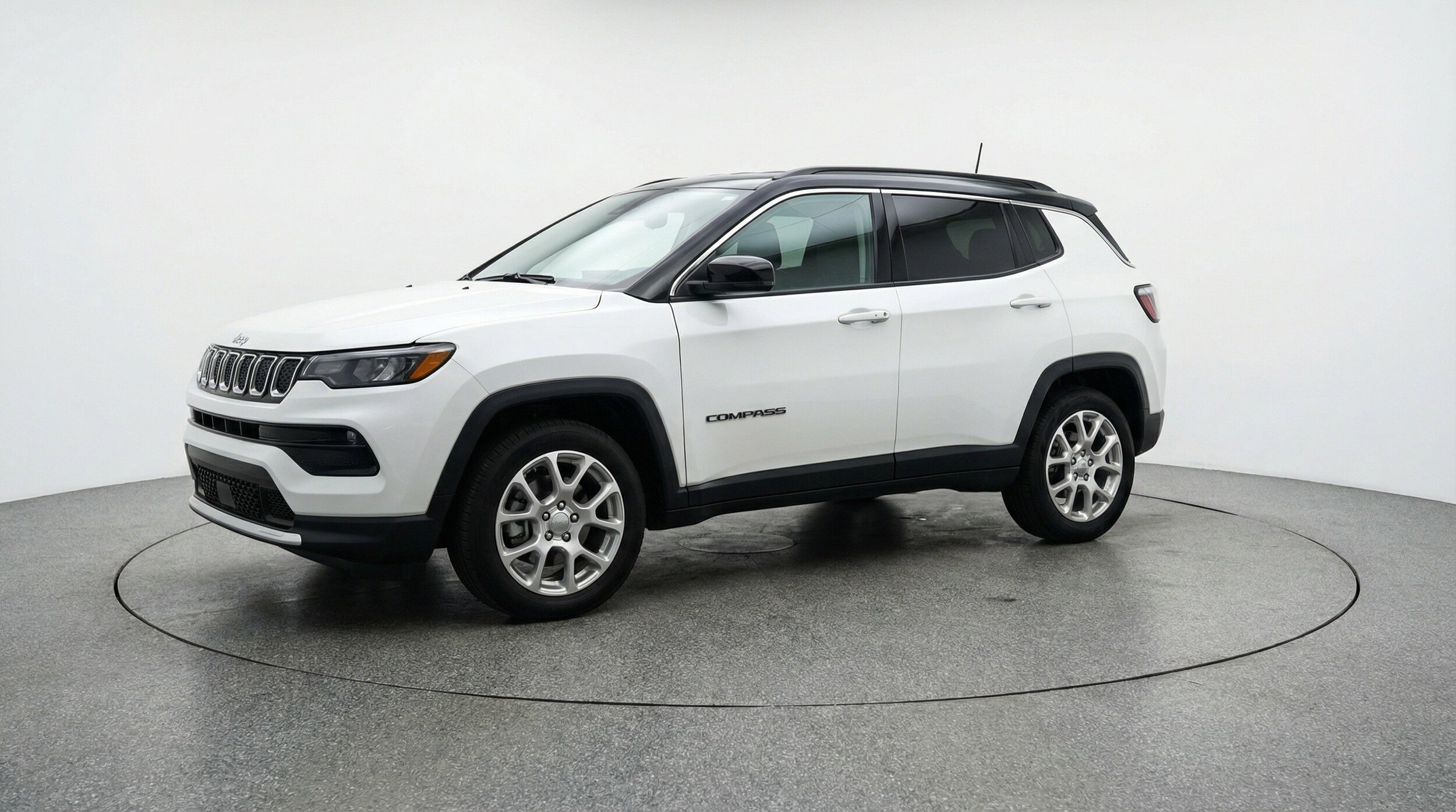 Thumbnail: 2025 Jeep Compass - 3