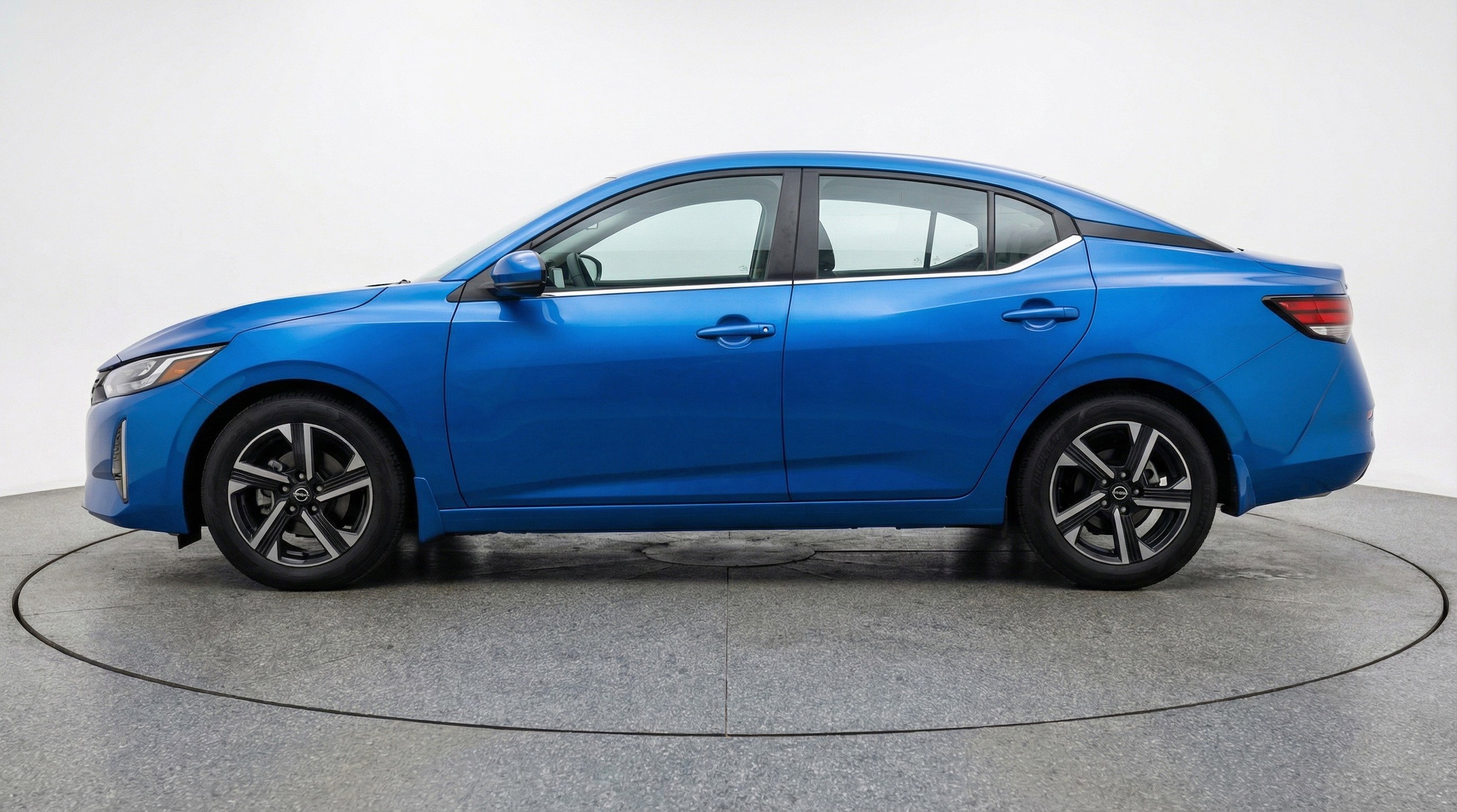 Thumbnail: 2025 Nissan Sentra - 5