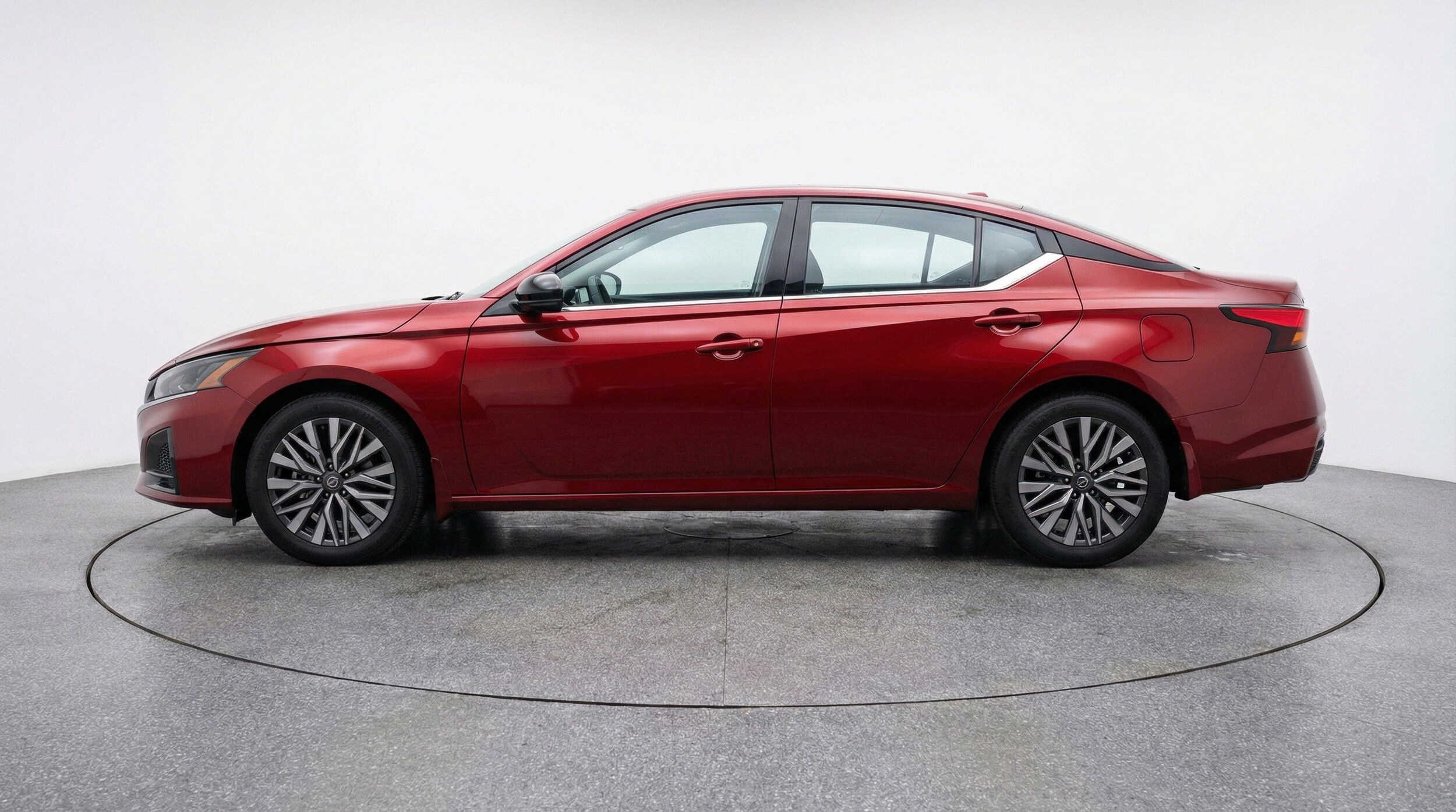 Thumbnail: 2025 Nissan Altima - 5