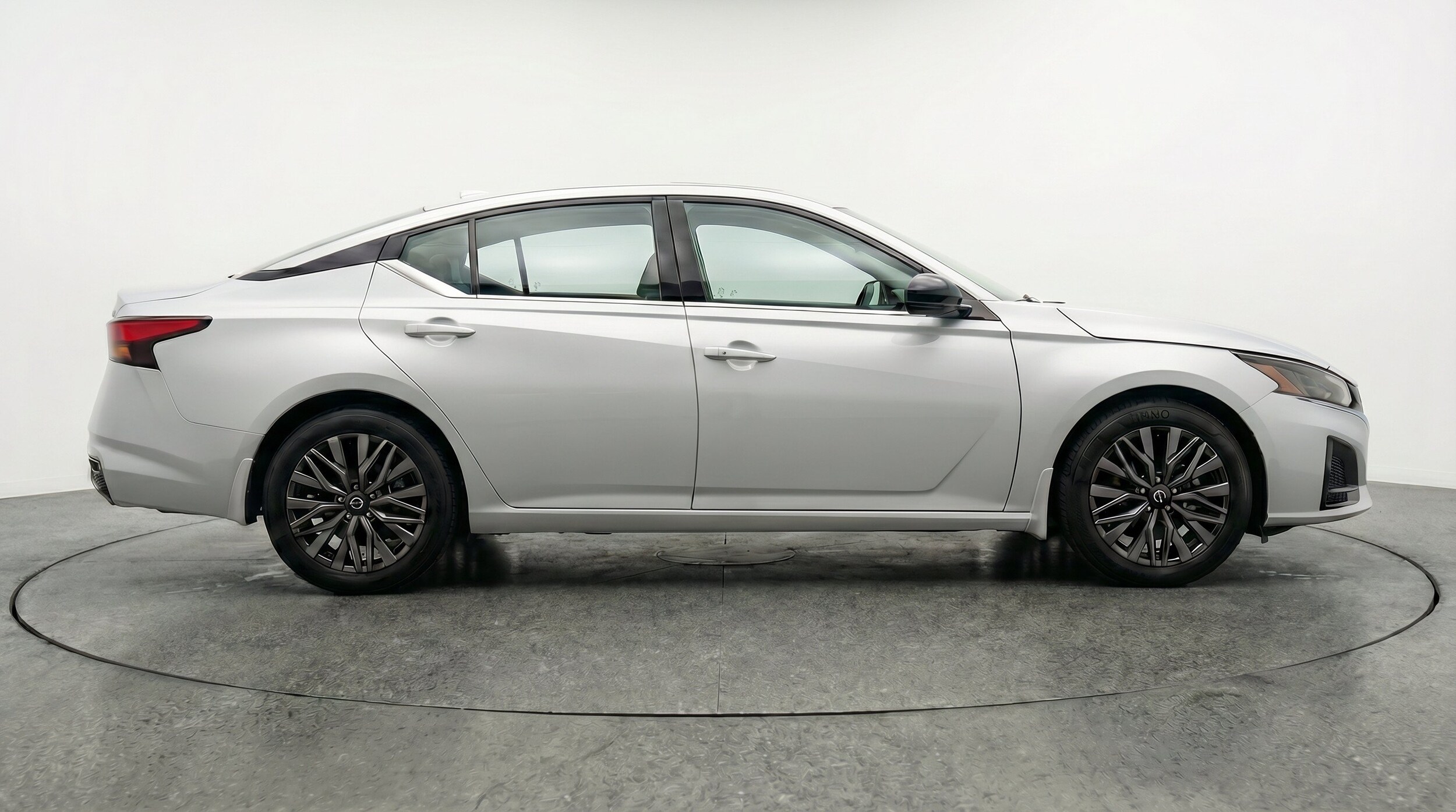 Thumbnail: 2026 Nissan Altima - 10