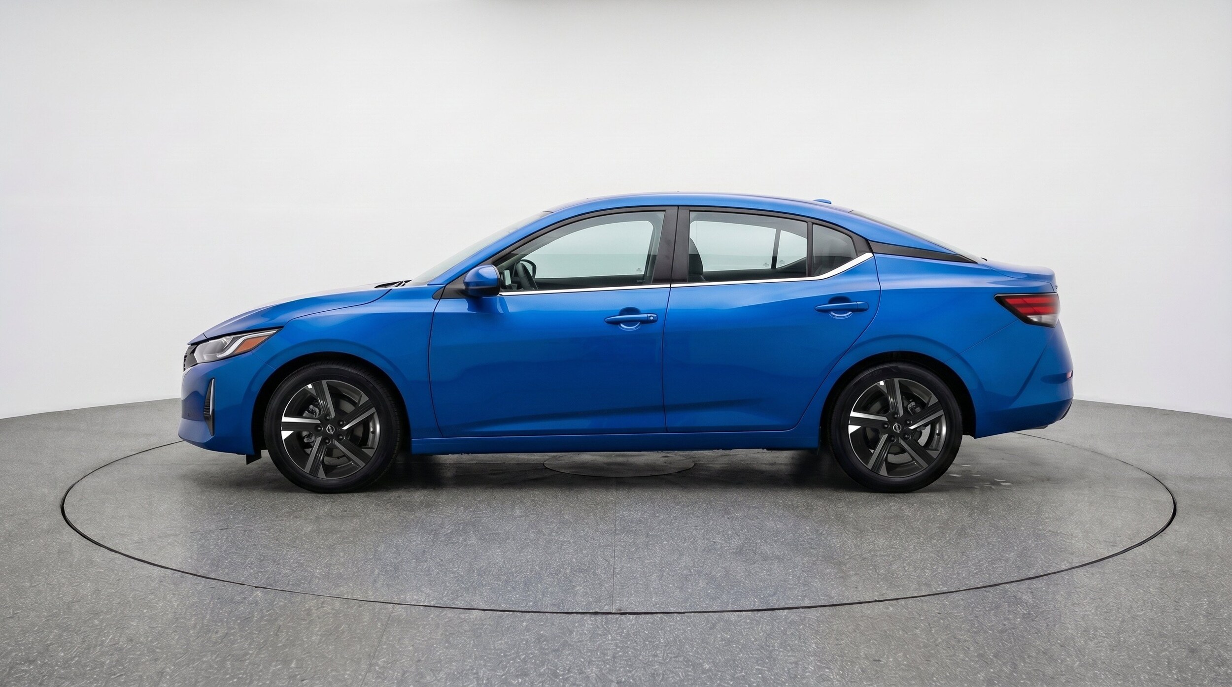 Thumbnail: 2025 Nissan Sentra - 5