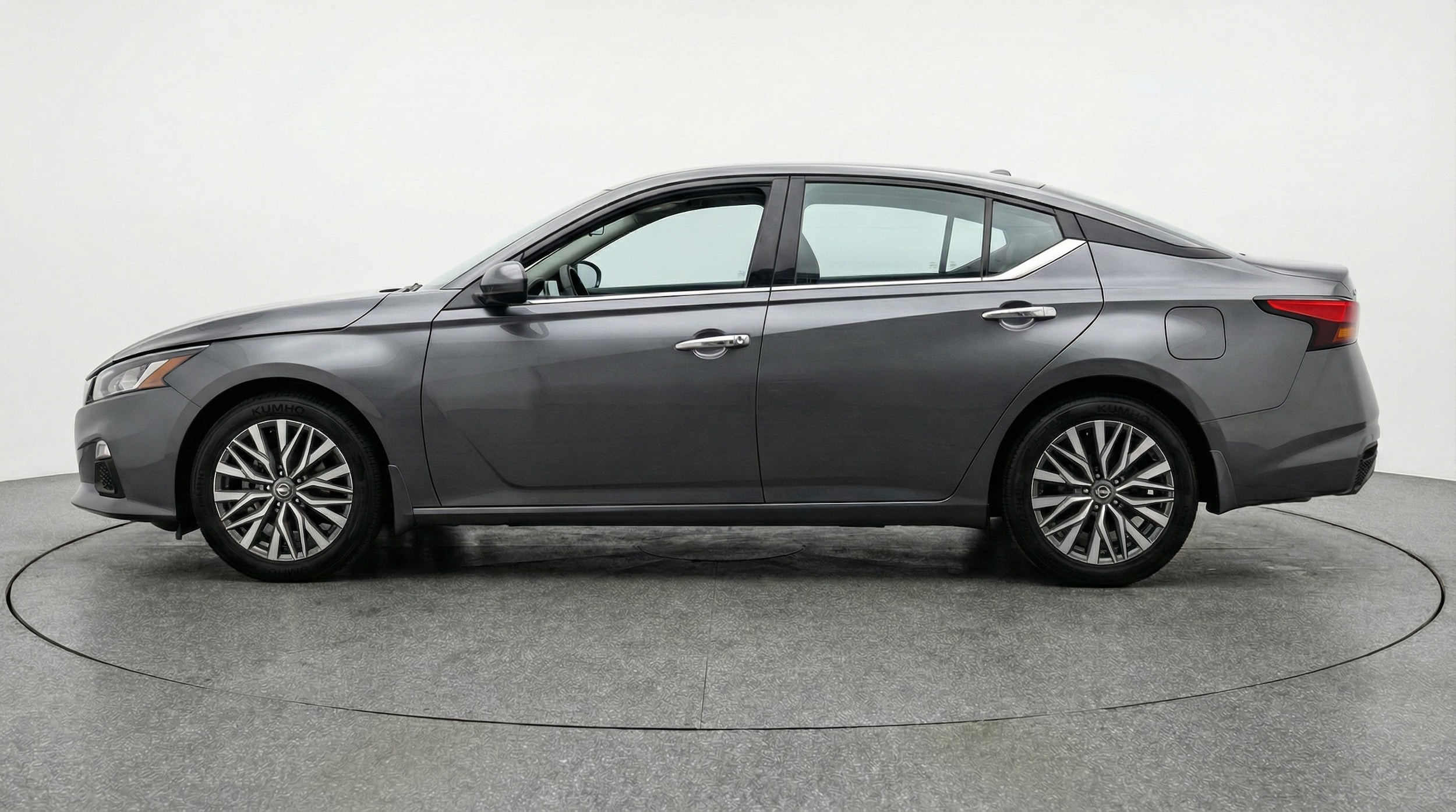 Thumbnail: 2025 Nissan Altima - 4