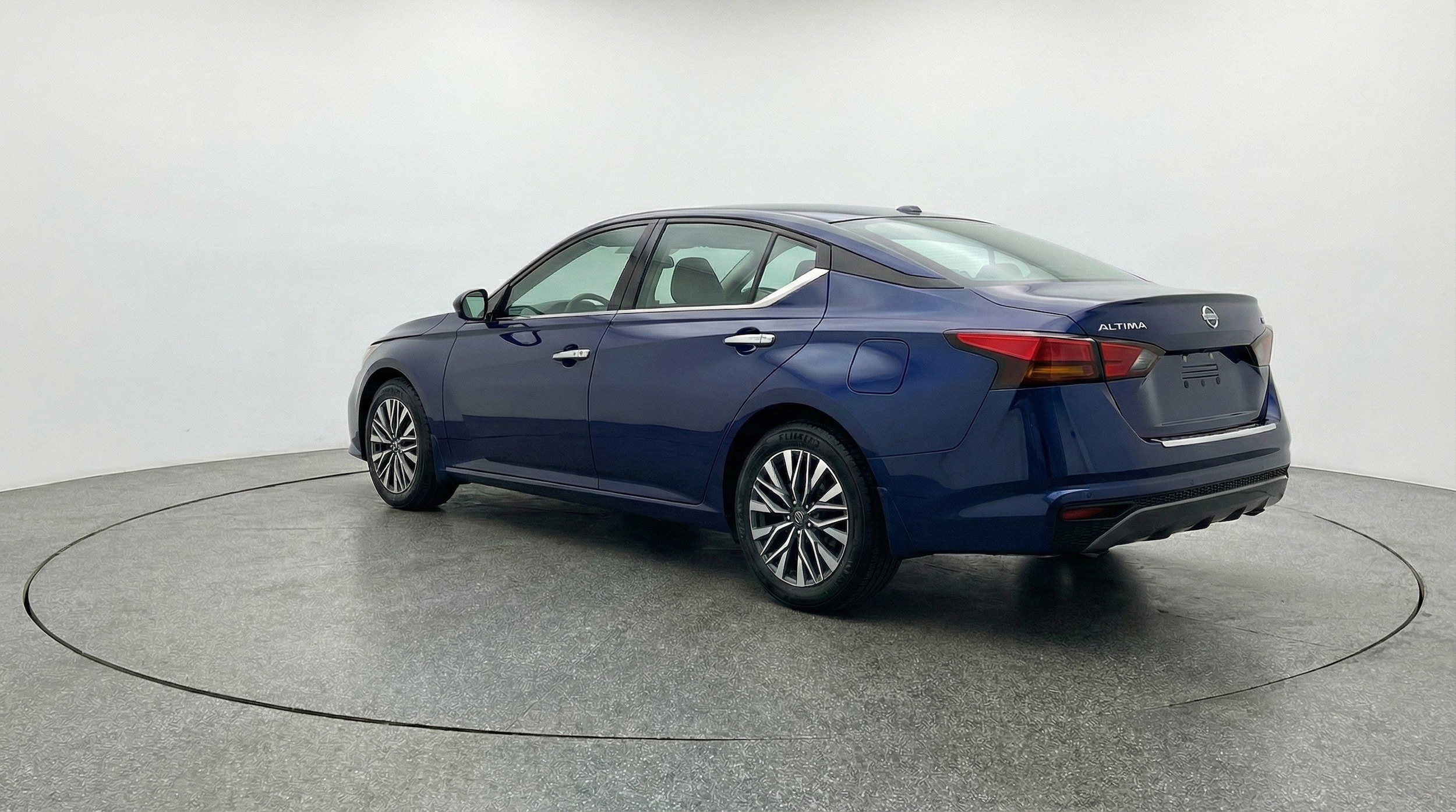 Thumbnail: 2025 Nissan Altima - 6