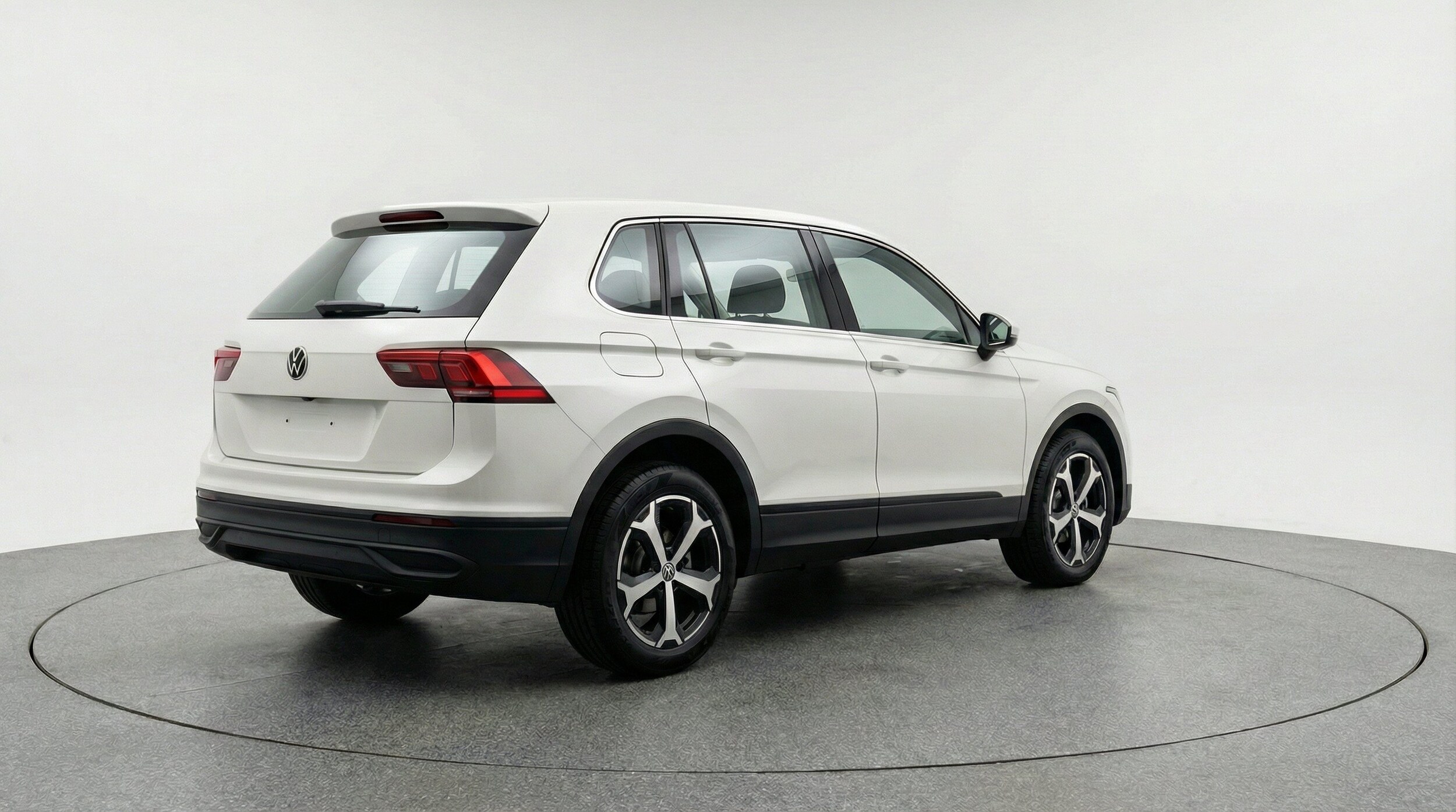 Thumbnail: 2026 Volkswagen Tiguan - 9