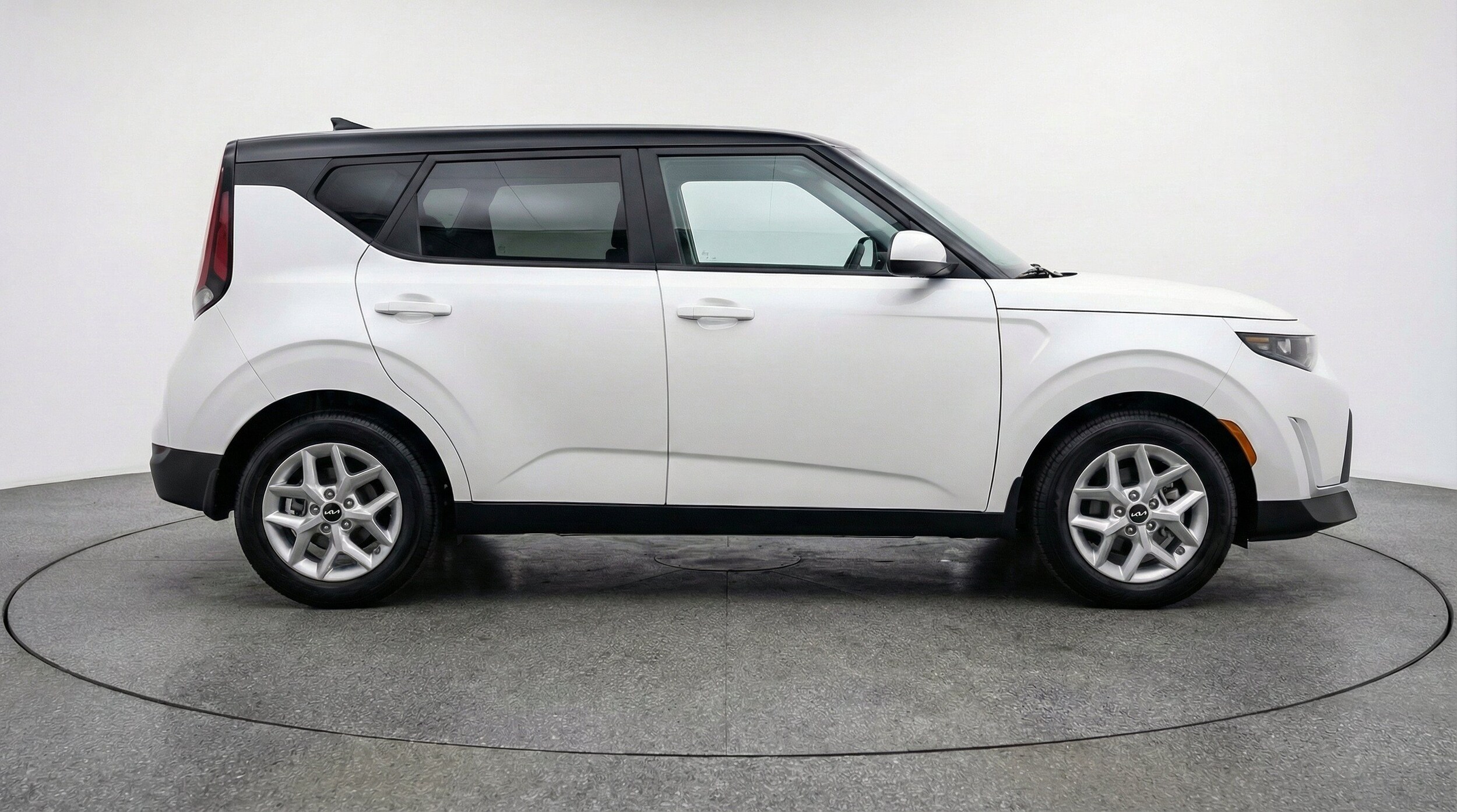 Thumbnail: 2025 Kia Soul - 10
