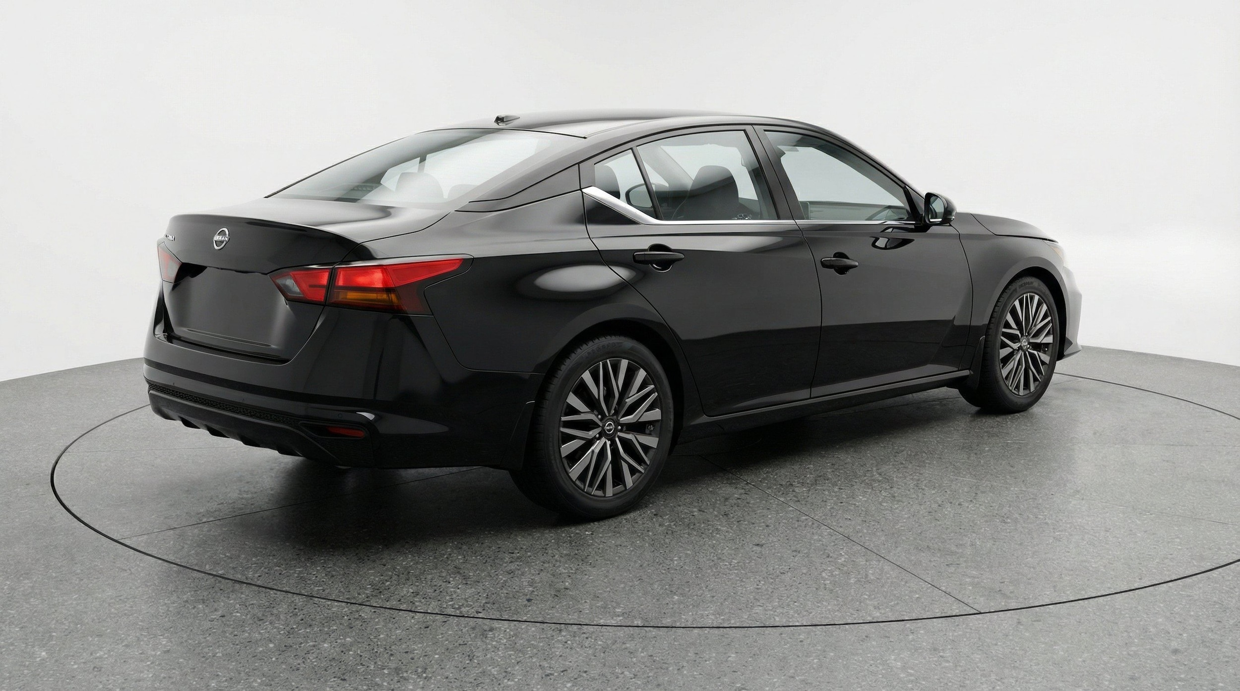 Thumbnail: 2025 Nissan Altima - 9