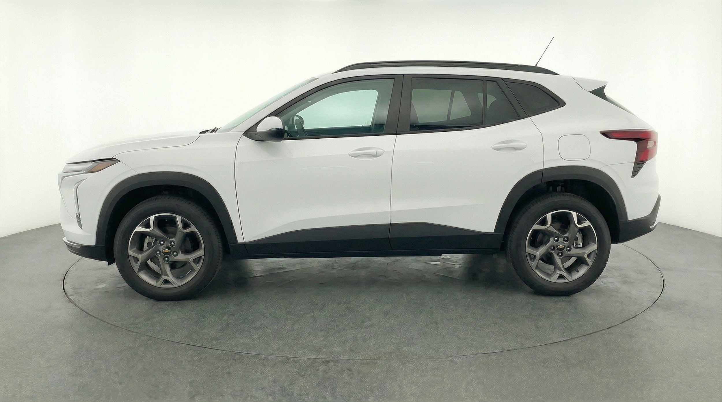 Thumbnail: 2025 Chevrolet Trax - 4