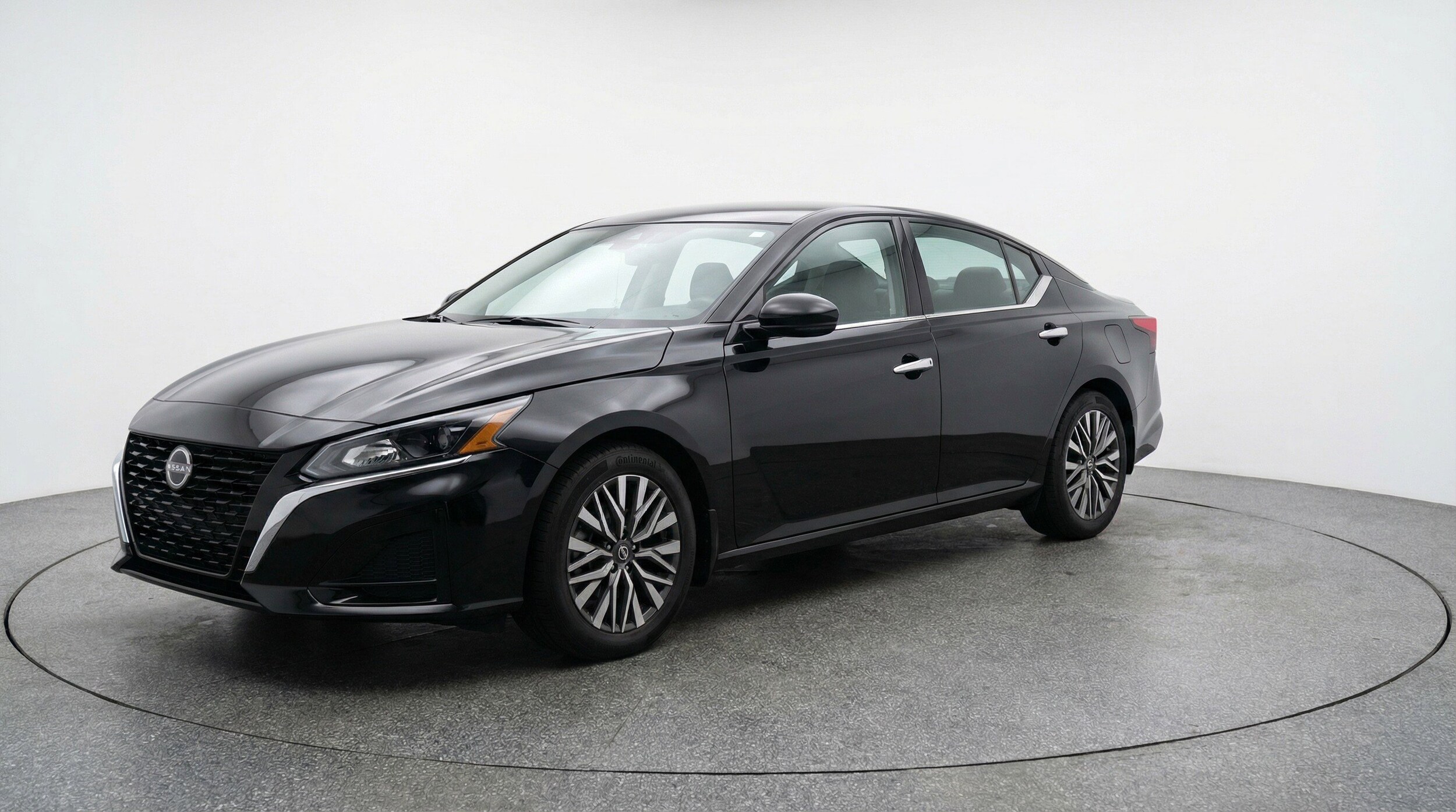 Thumbnail: 2025 Nissan Altima - 3