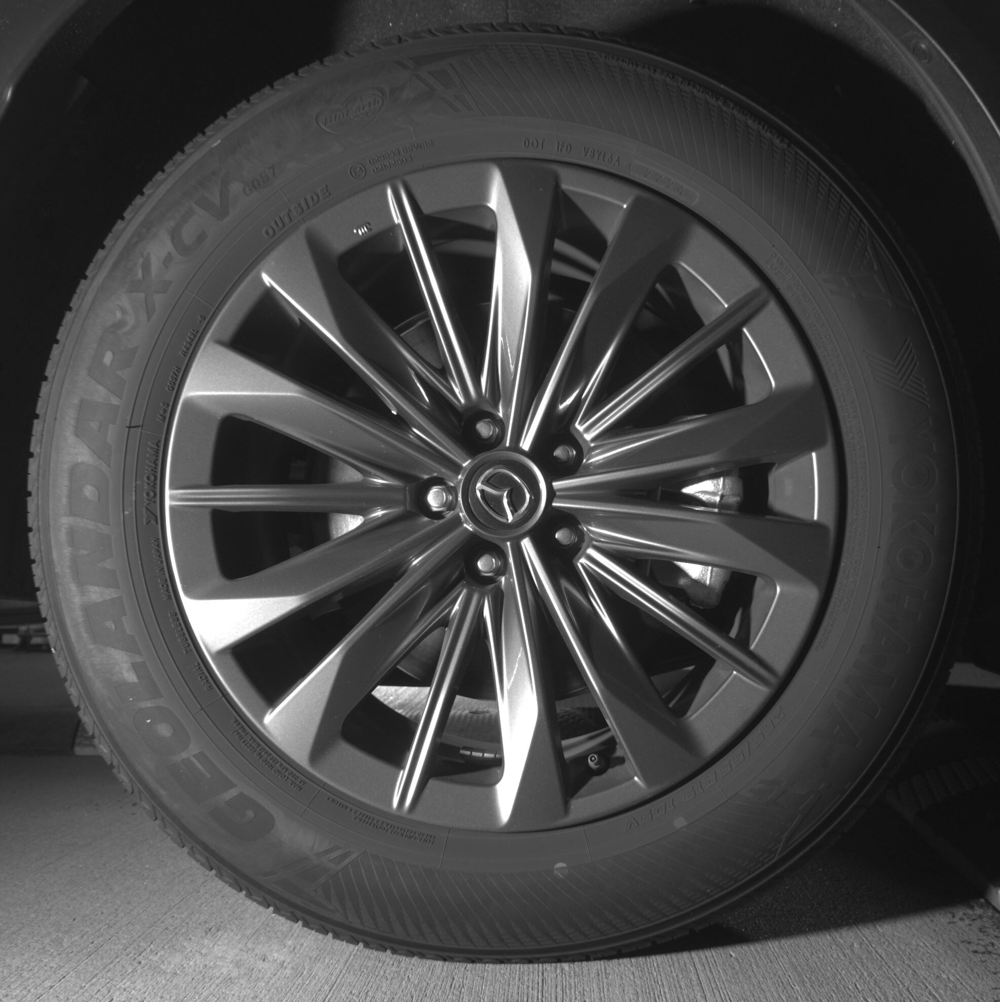 Thumbnail: 2025 Mazda CX-70 - 12