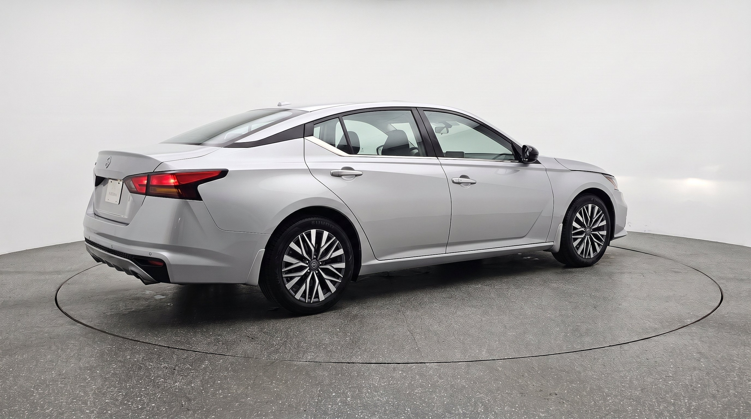 Thumbnail: 2025 Nissan Altima - 9