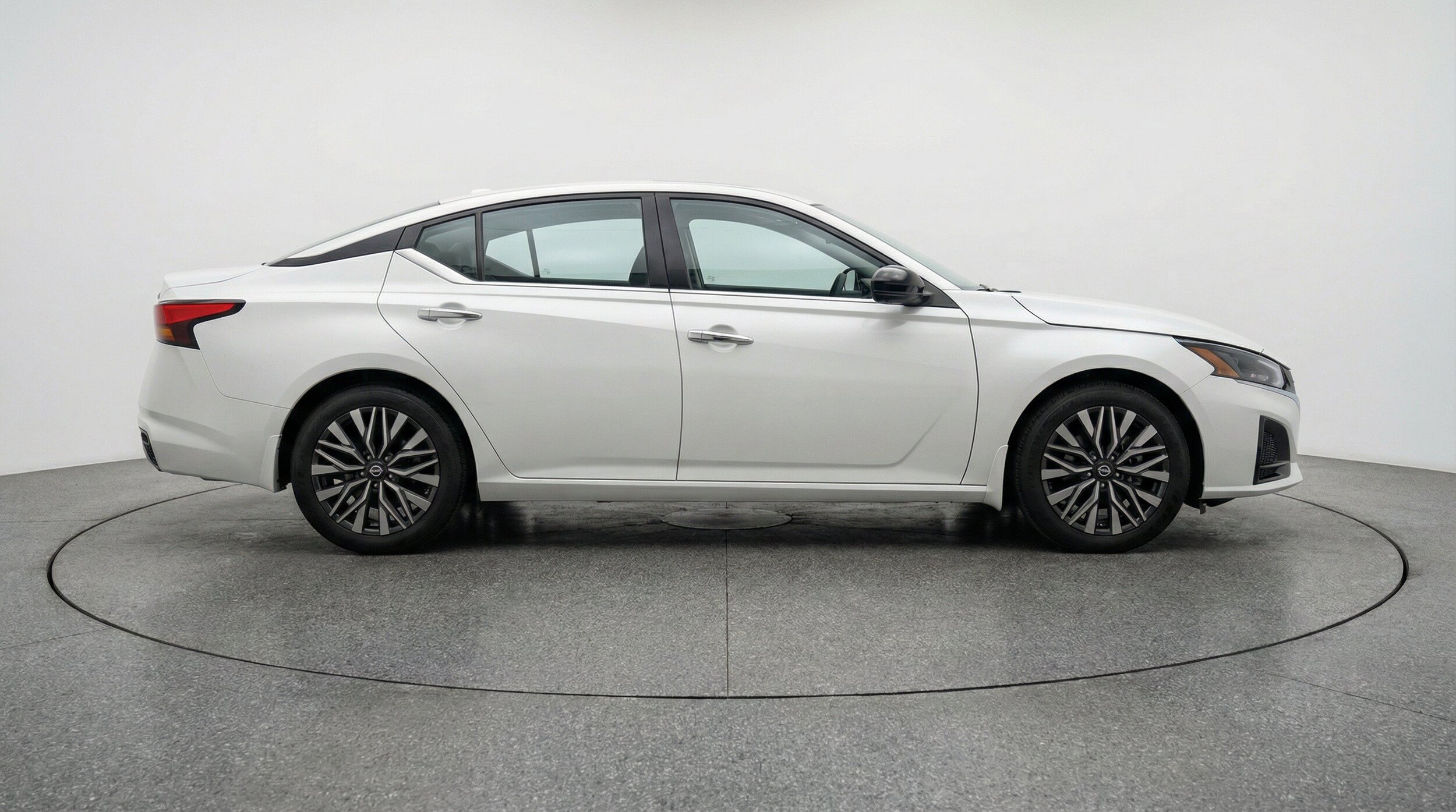 Thumbnail: 2025 Nissan Altima - 11