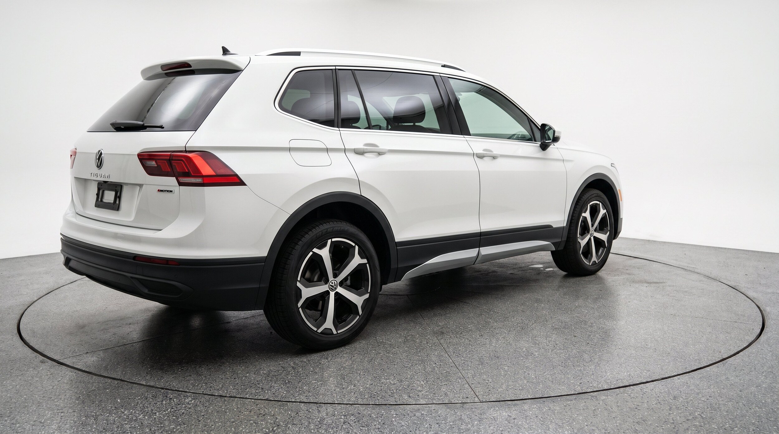 Thumbnail: 2026 Volkswagen Tiguan - 9